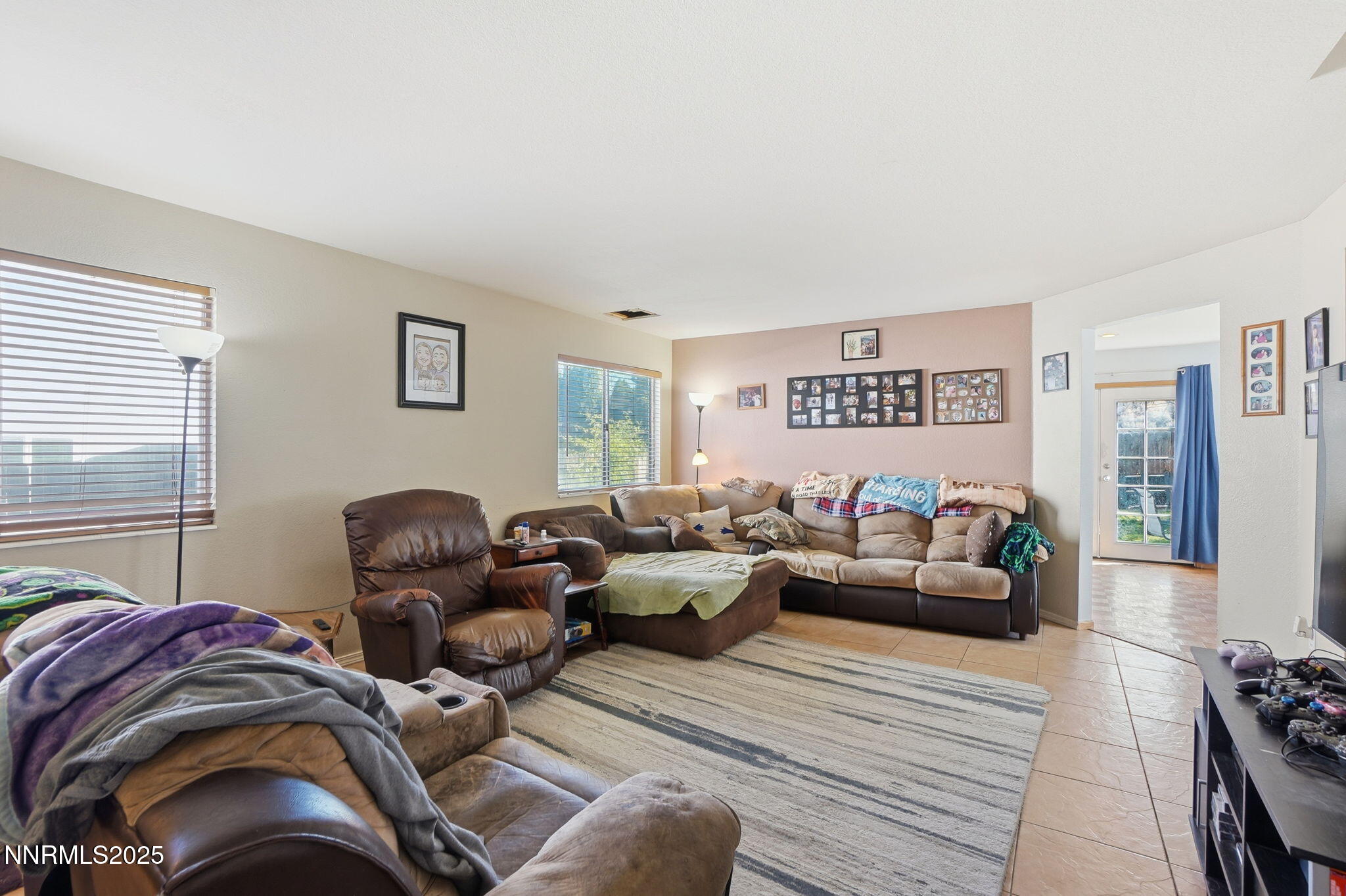 5-web-or-mls-DSC02785 Britney Mendoza