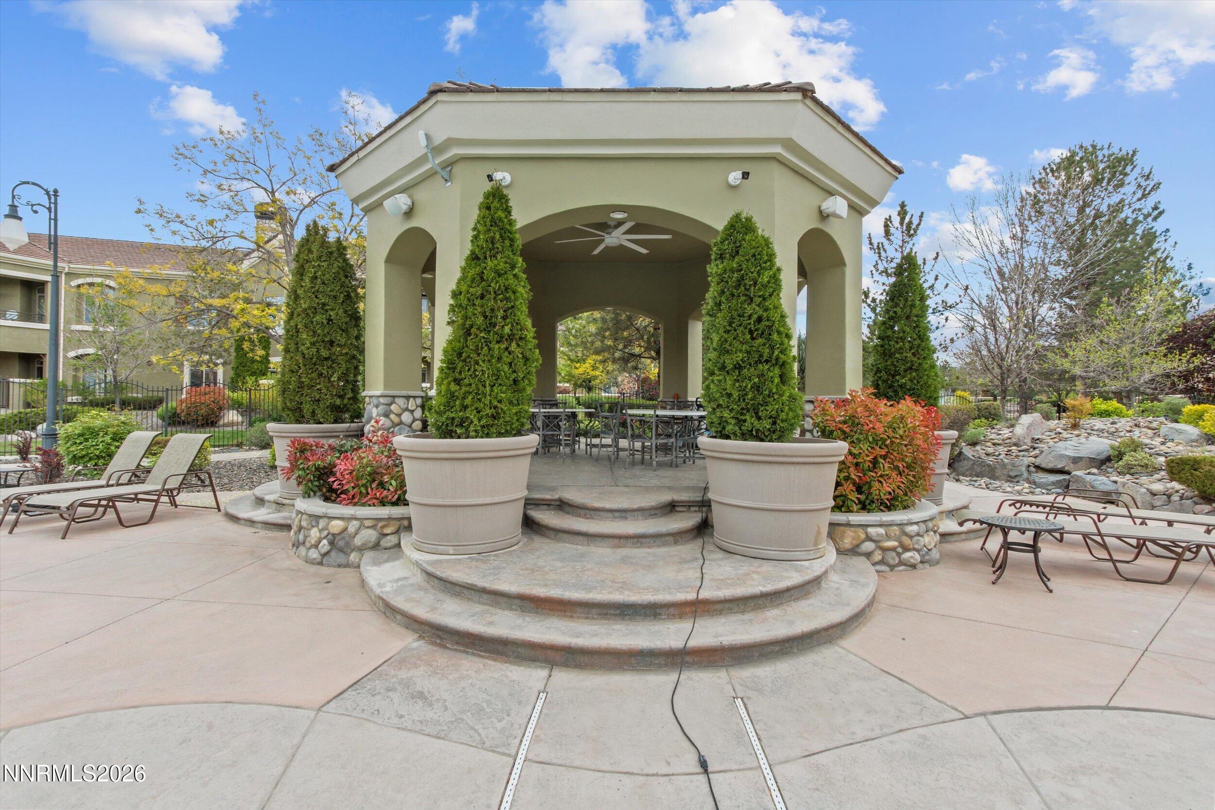 Outdoor Entertaining