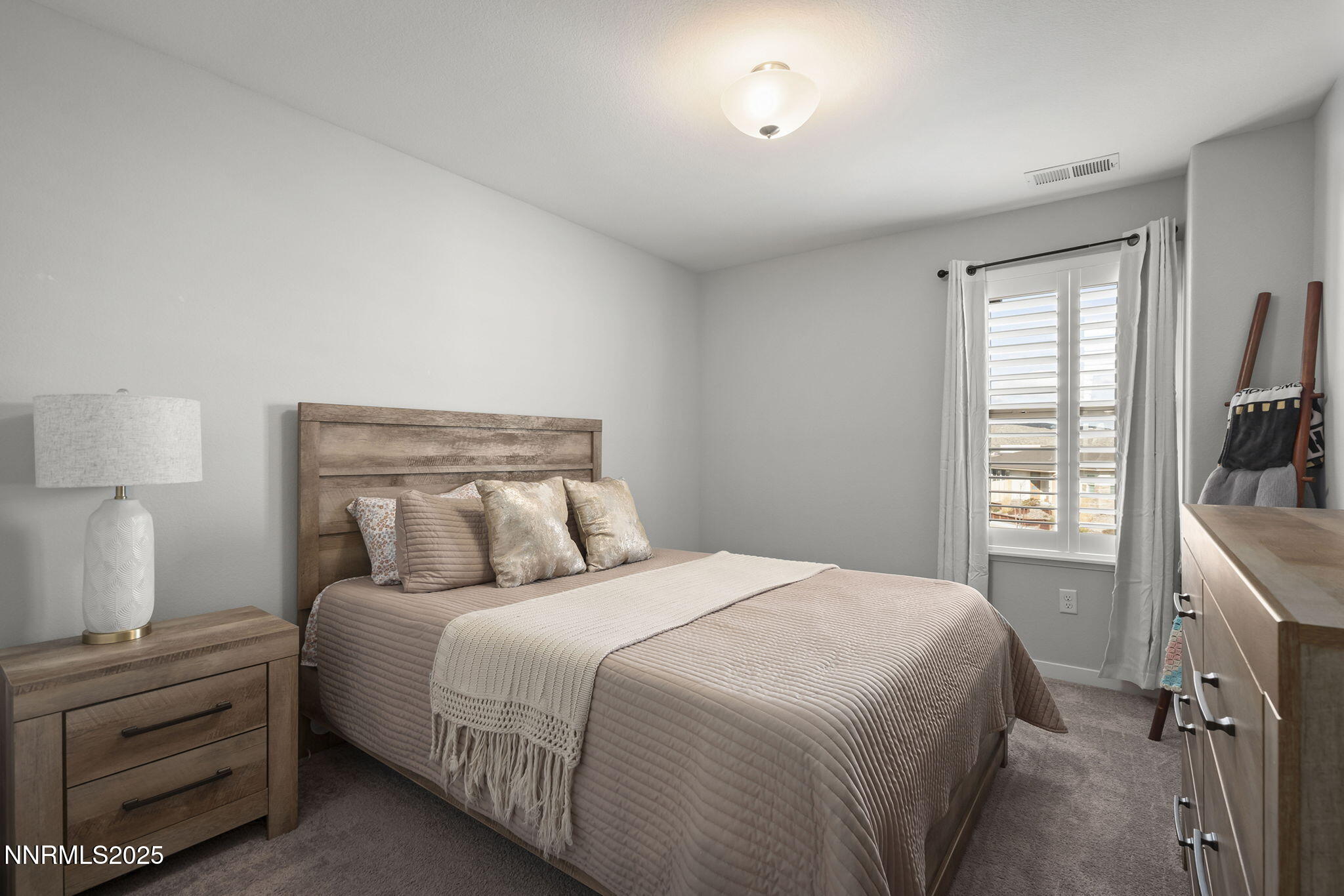 21-web-or-mls-_DSC0303