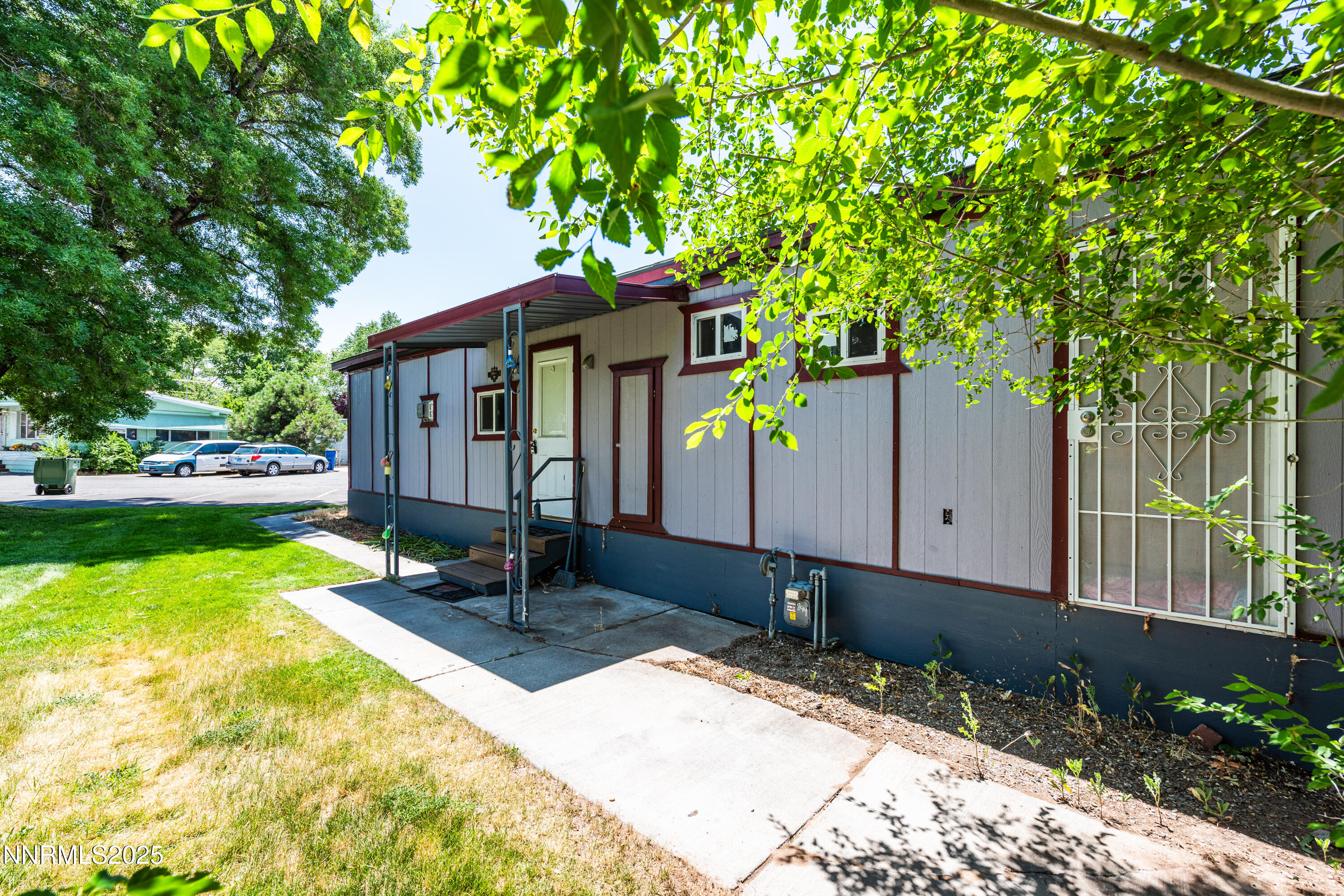1212 Kingslane Court