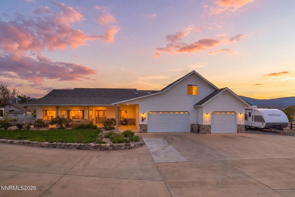 Photo of 2930 Santa Inez Drive, Minden, NV 89423 (MLS # 260005592)