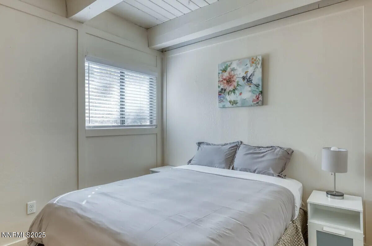 810AlderAve_56166_14