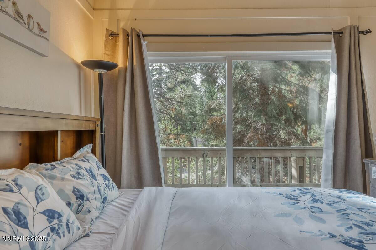 810AlderAve_56166_13