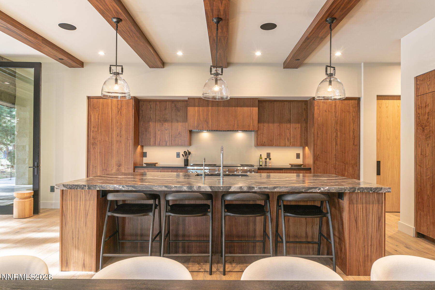 Interior-033-055-1800x1200