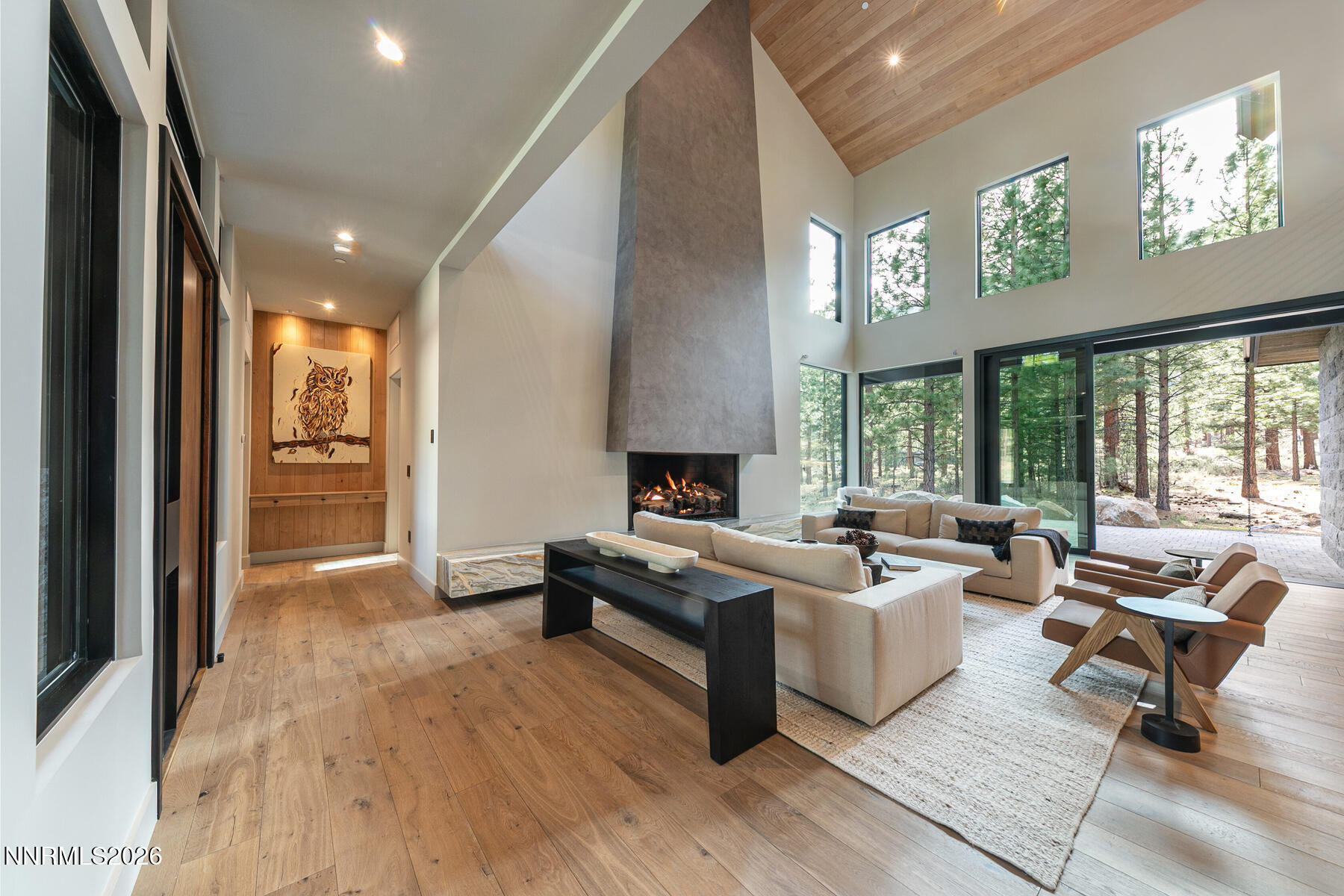 Interior-023-073-1800x1200