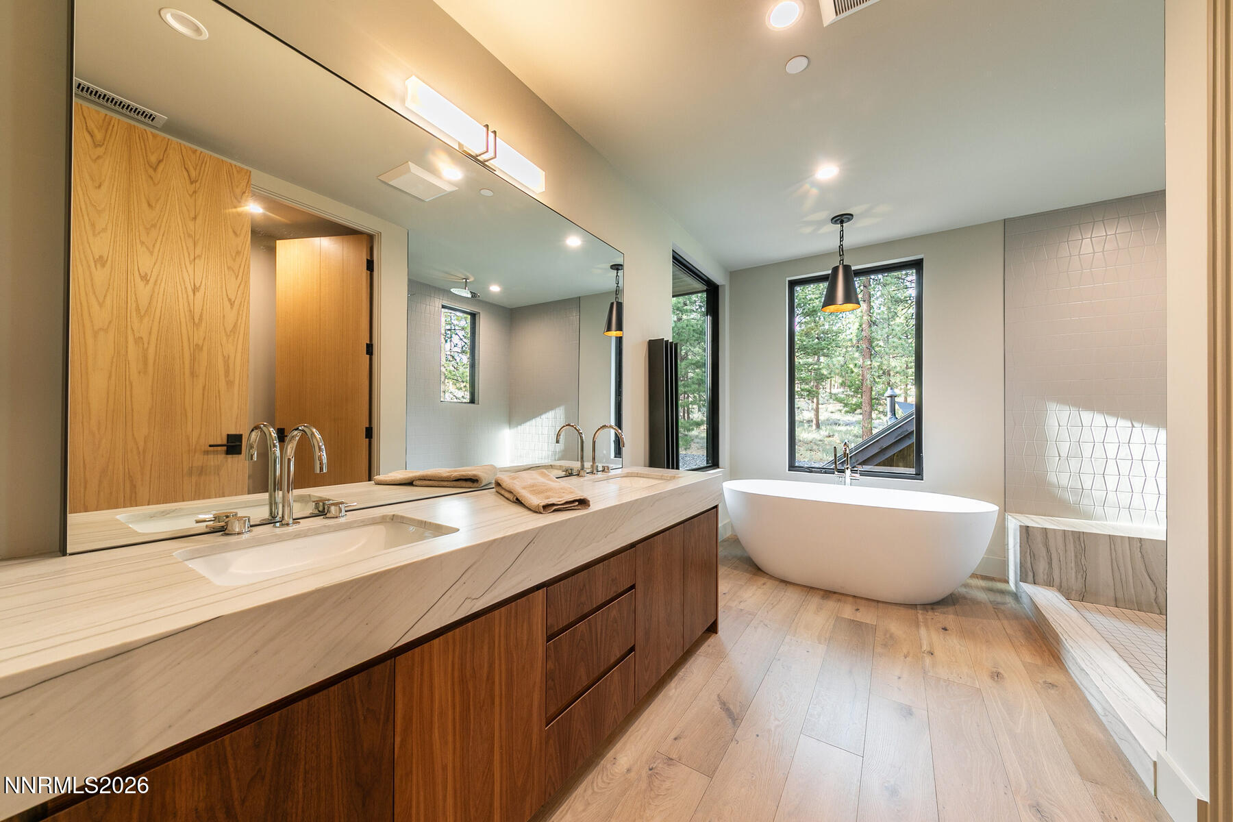 Interior-047-078-1800x1200