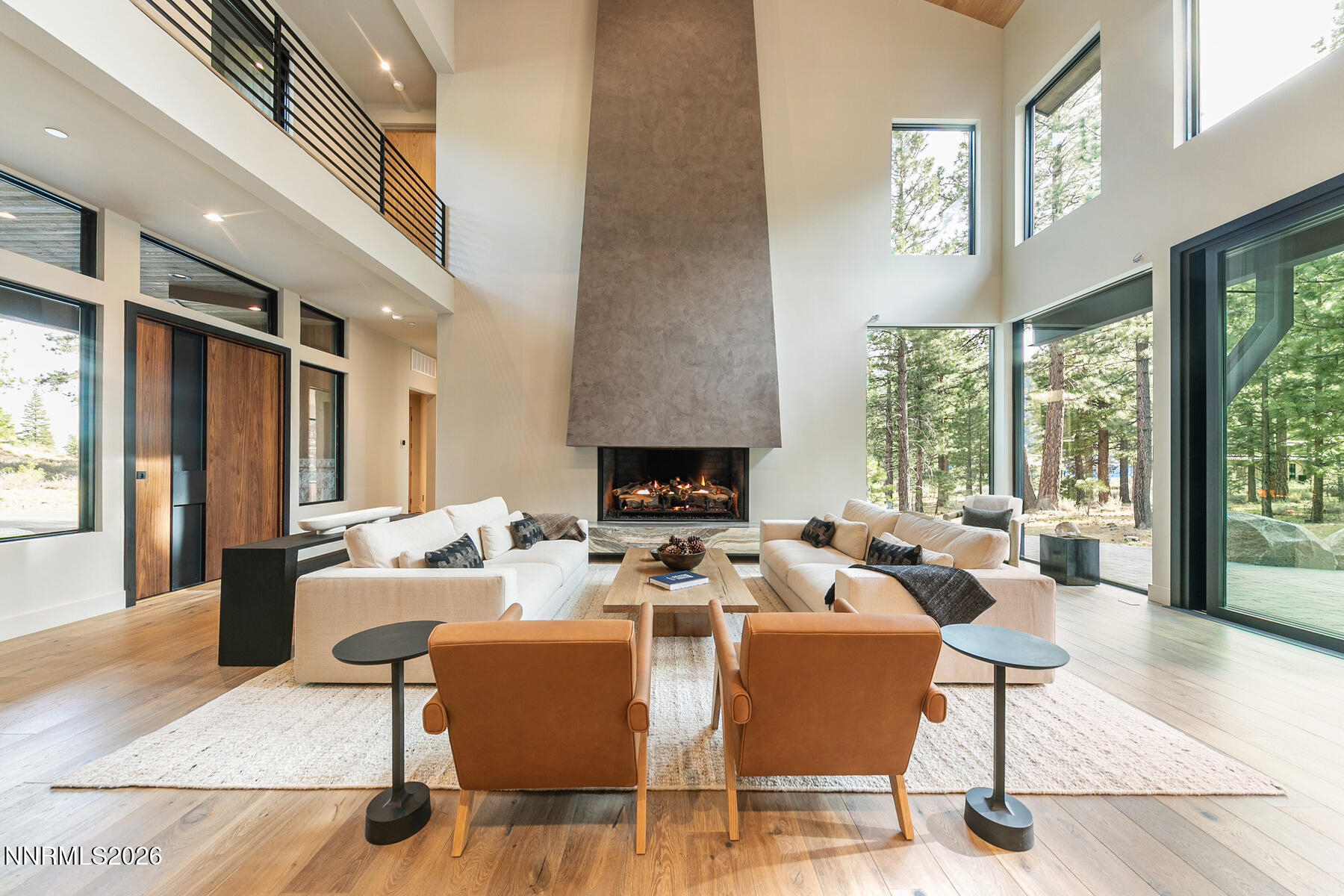 Interior-024-047-1800x1200