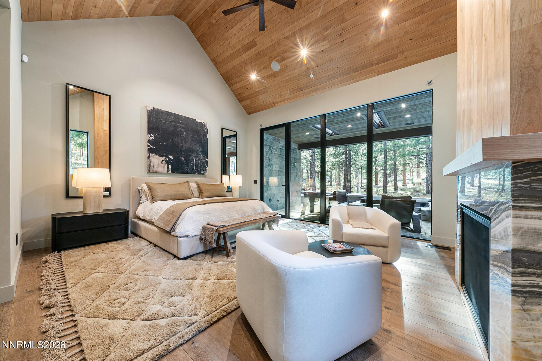 Interior-039-049-1800x1200