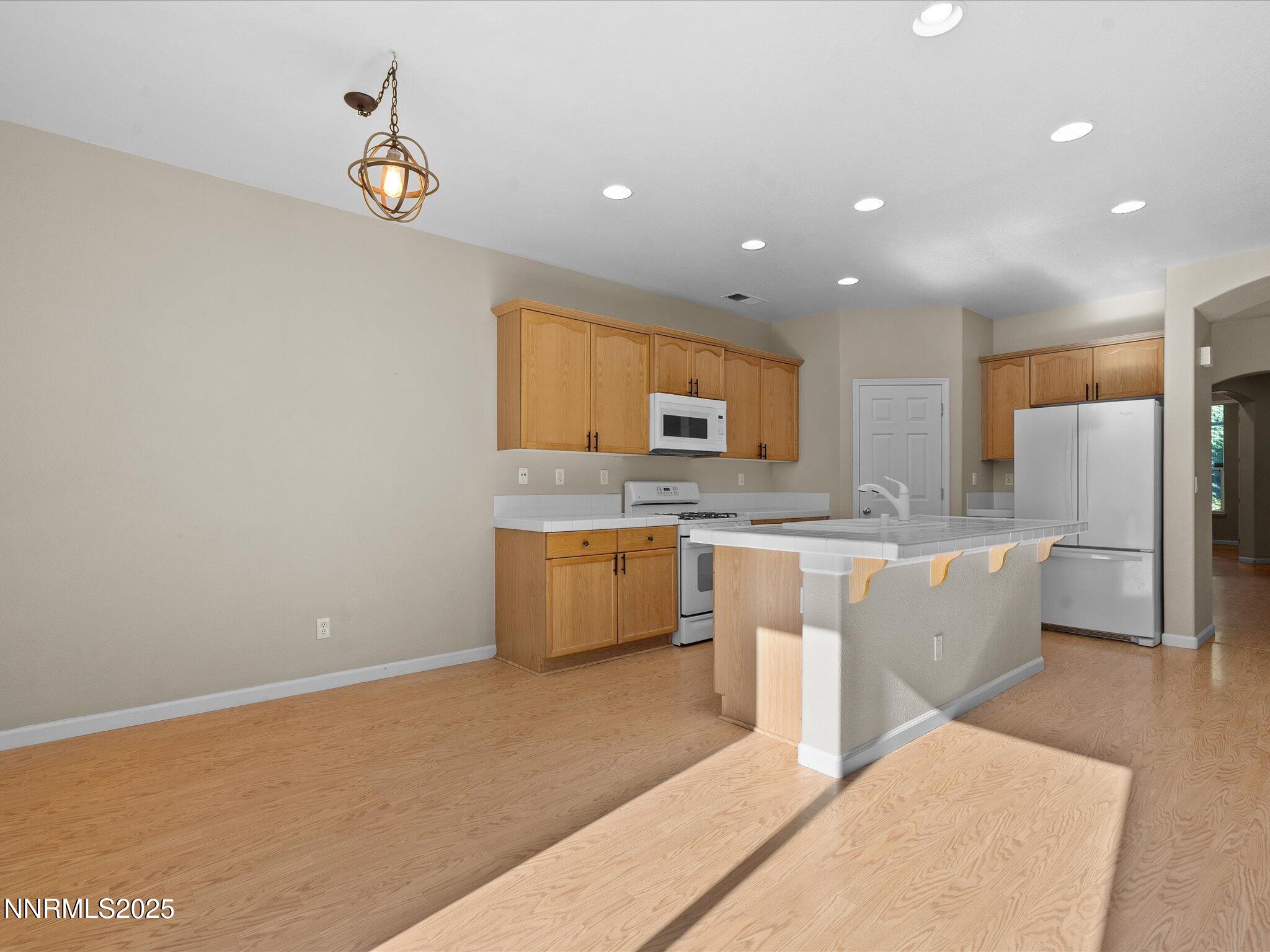 17-9290 Hummer Dr-116