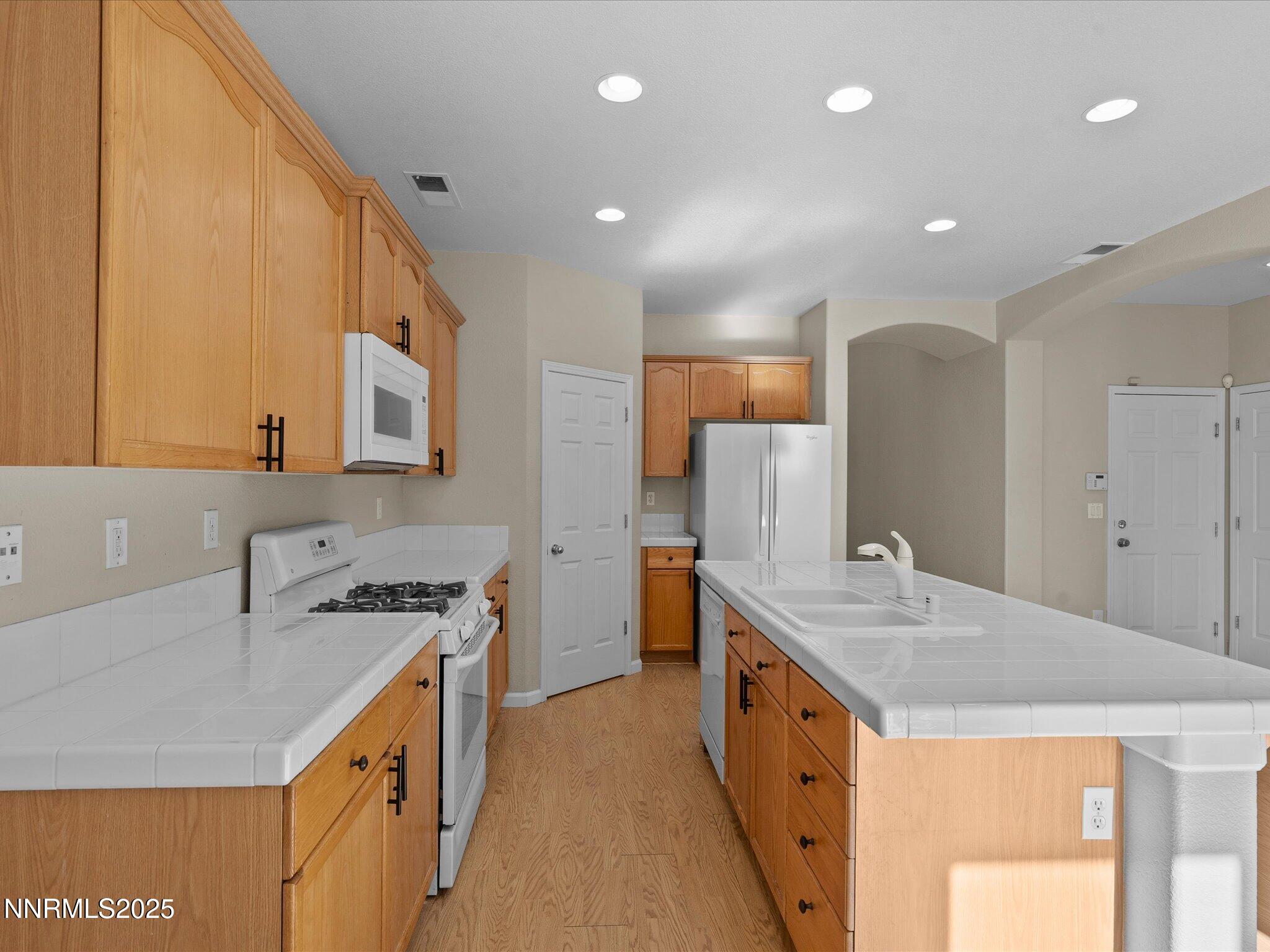 13-9290 Hummer Dr-112