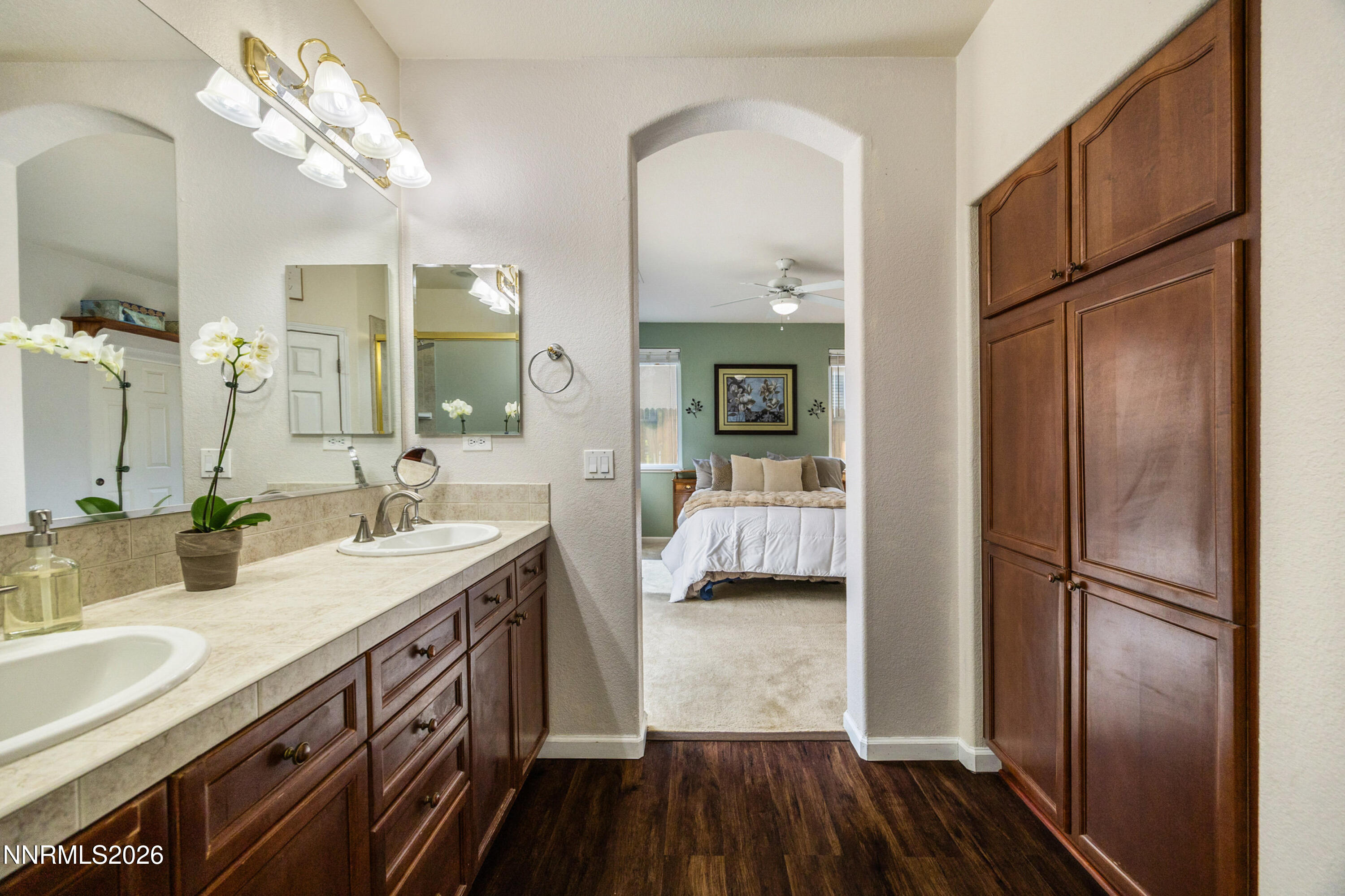 017_22-print-10380_rosemount-22_158