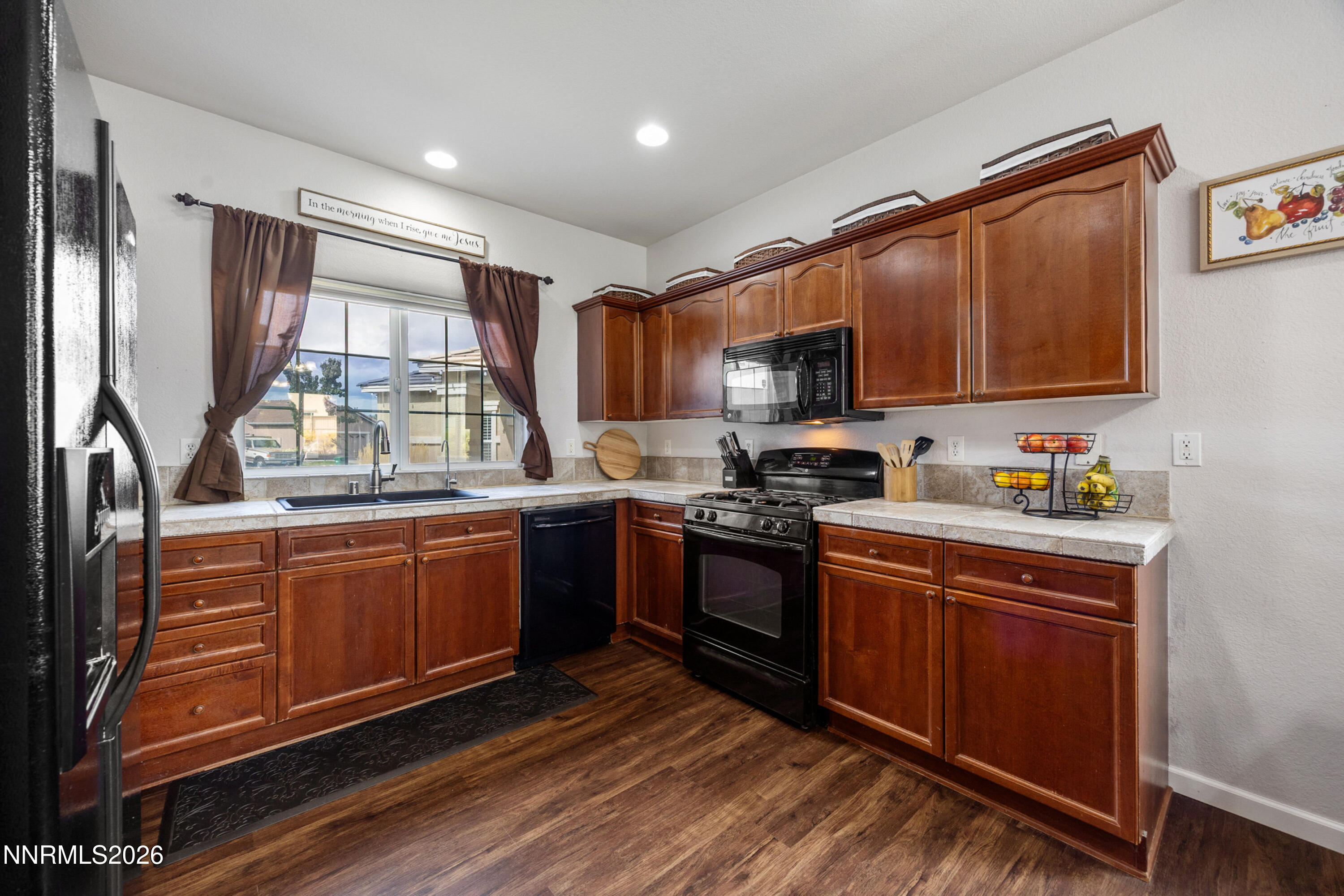 006_30-print-10380_rosemount-8_946