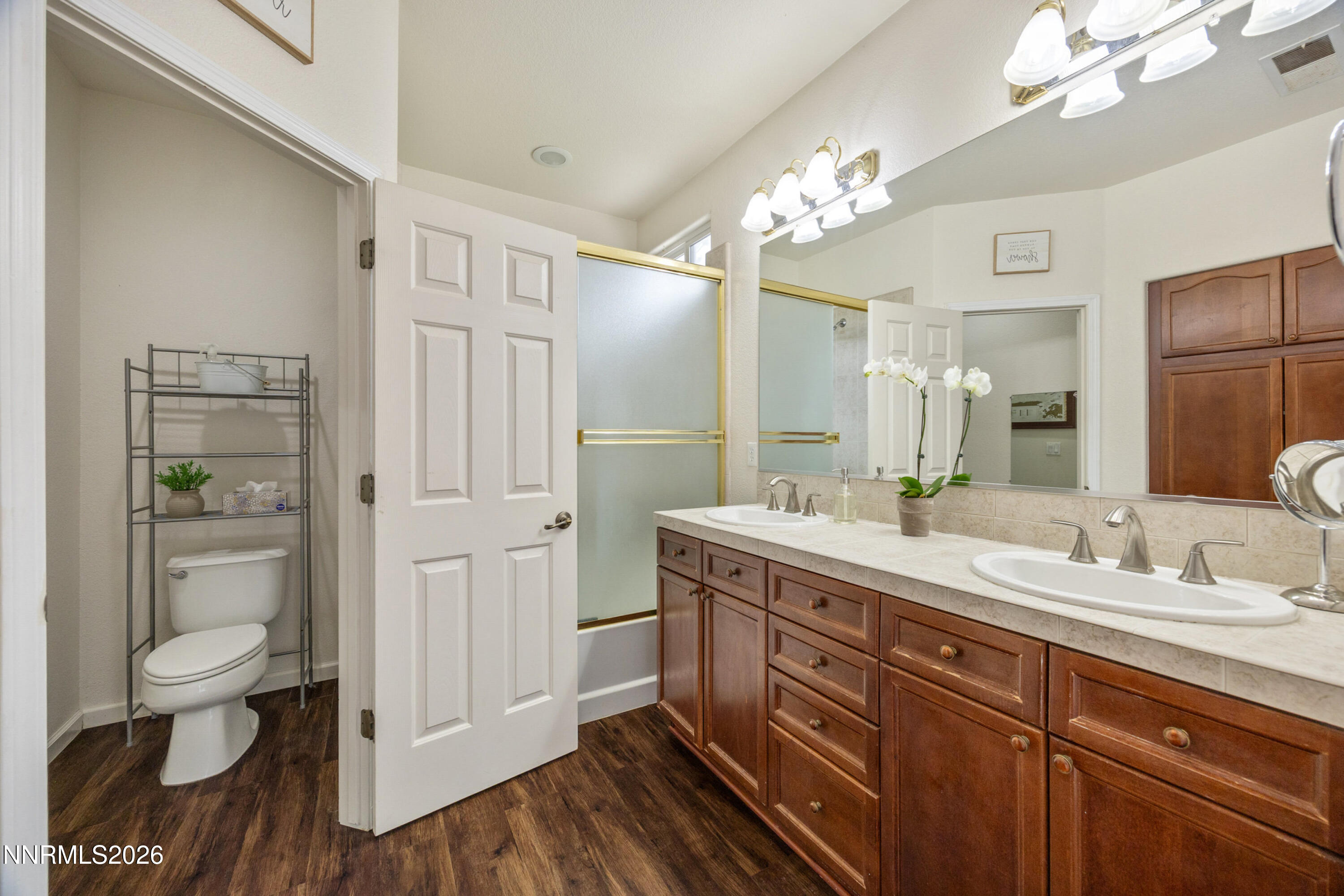 018_23-print-10380_rosemount-21_741