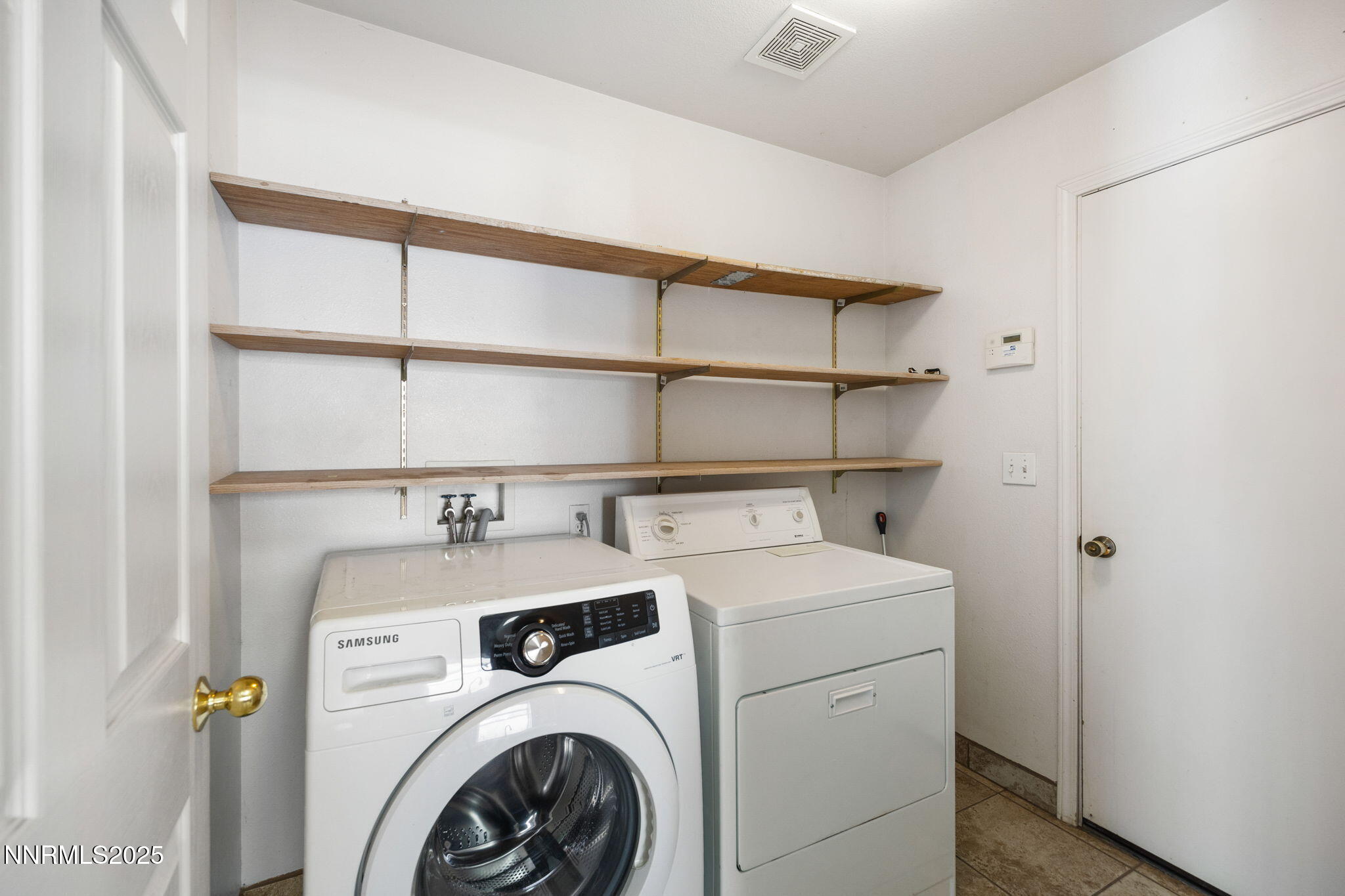 27-web-or-mls-2120 Keystone-10