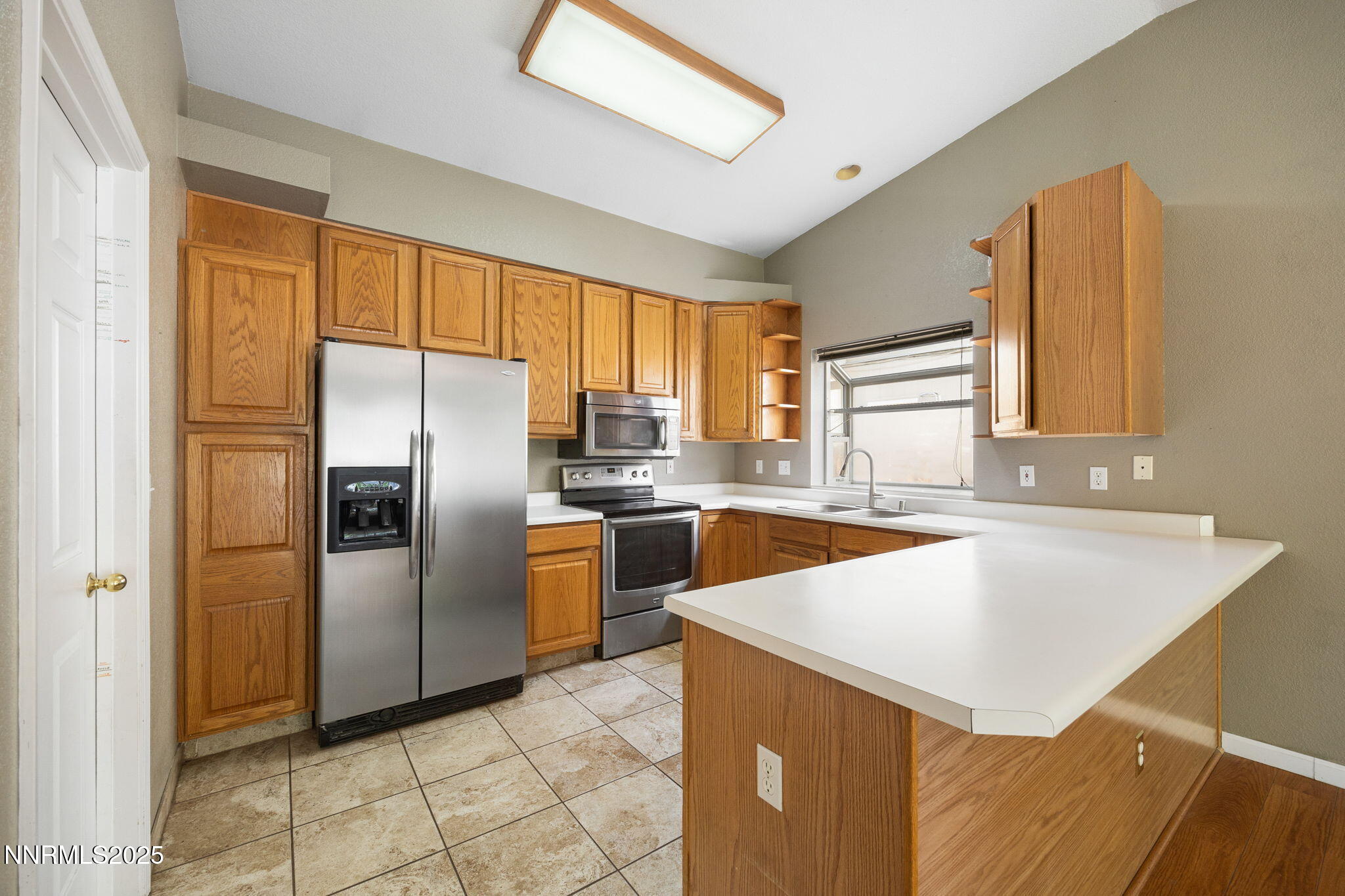 20-web-or-mls-2120 Keystone-7