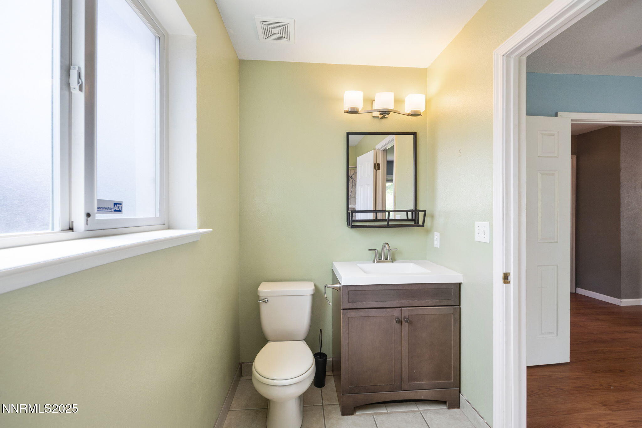 30-web-or-mls-2120 Keystone-17