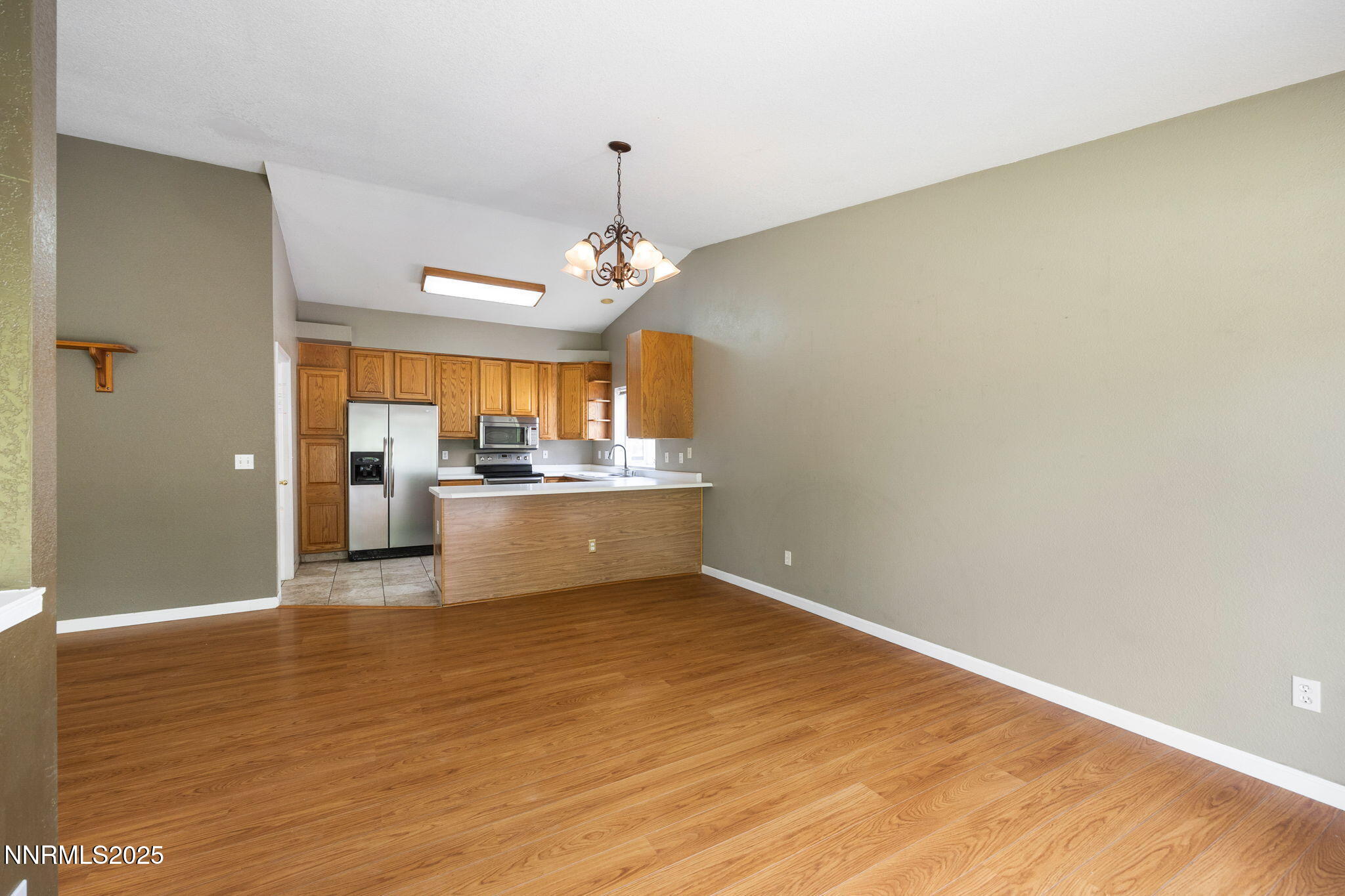 18-web-or-mls-2120 Keystone-5