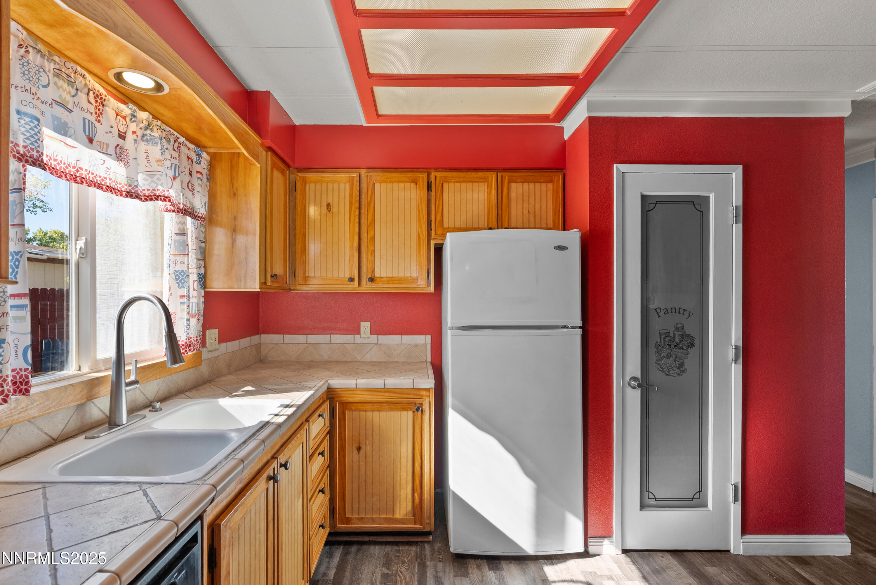 325 Parkland Way-111