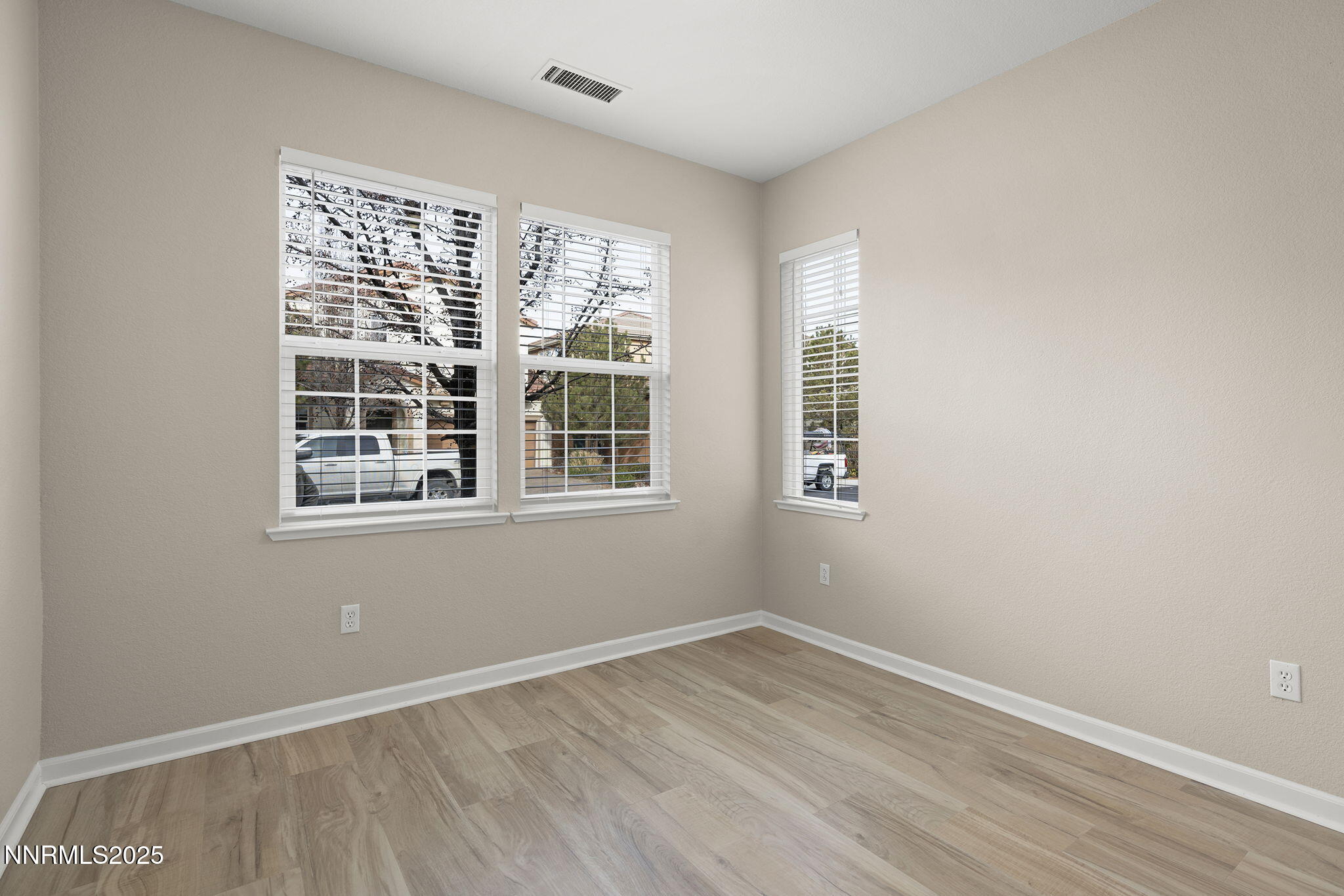 10-web-or-mls-_DSC1229