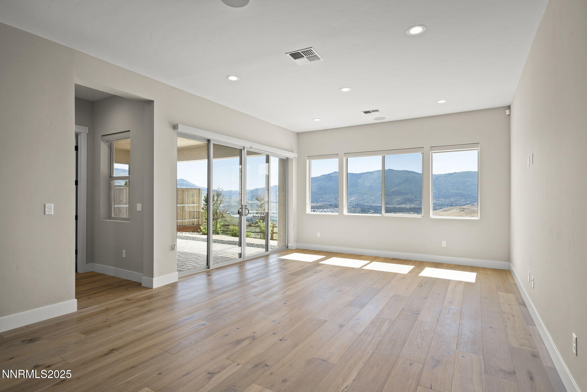 11-web-or-mls-_DSC1778