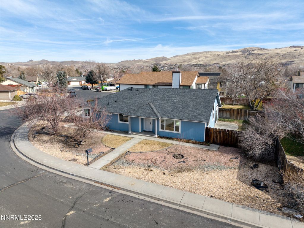 Photo of 968 Railborne Drive, Sparks, NV 89434 (MLS # 260000972)