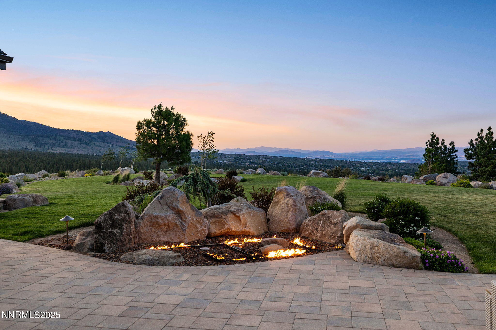 89-web-or-mls-29 Bennington Twilight