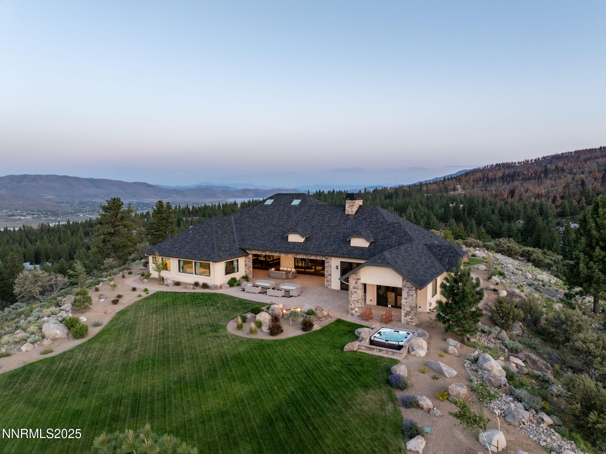 82-web-or-mls-29 Bennington Twilight dro