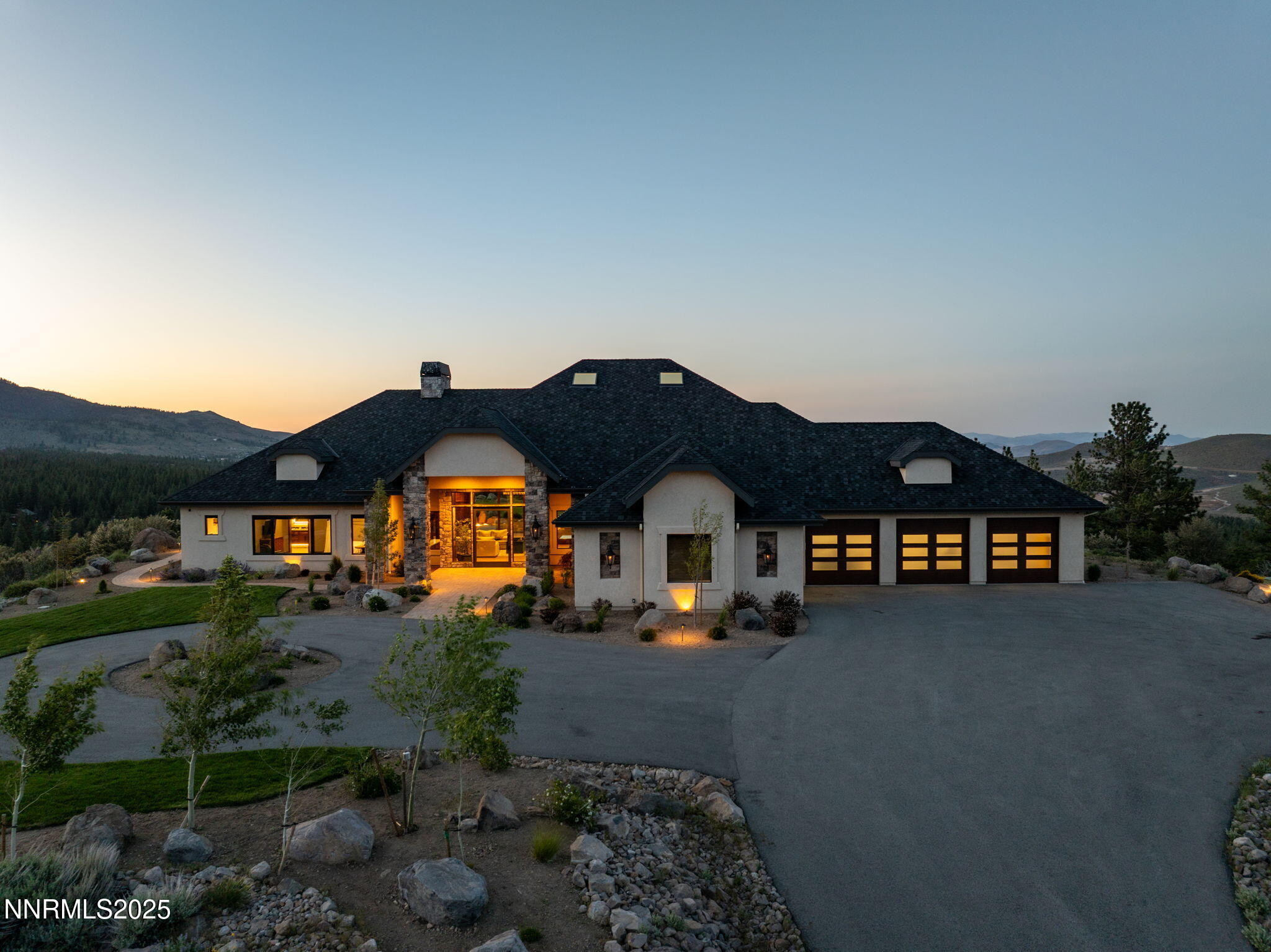 58-web-or-mls-29 Bennington Twilight dro