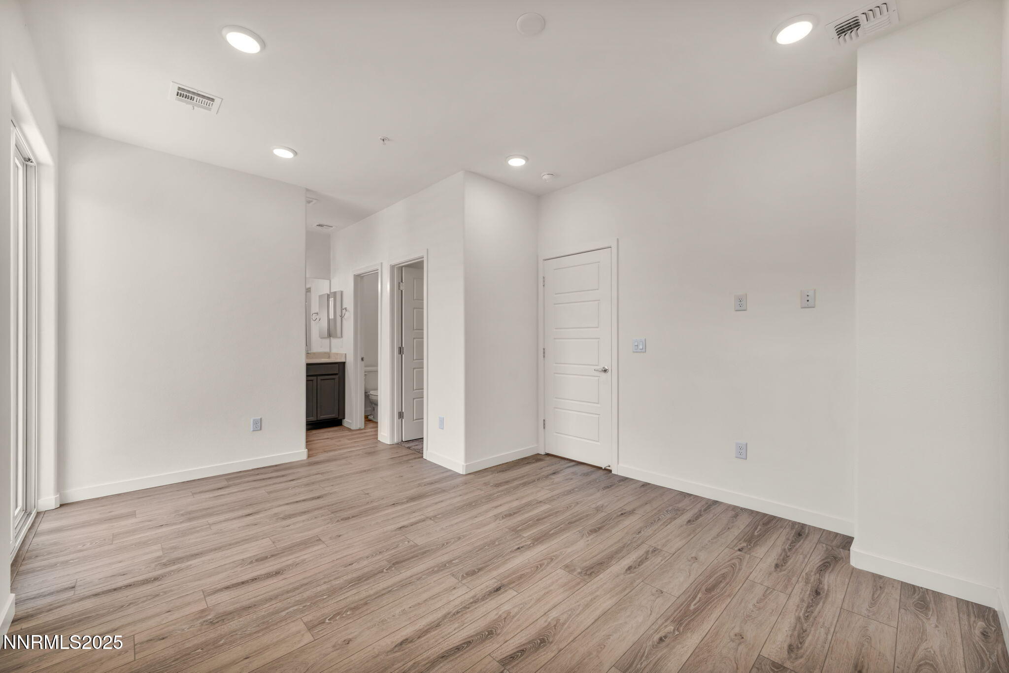 20-web-or-mls-2566-river-hatchling-ln