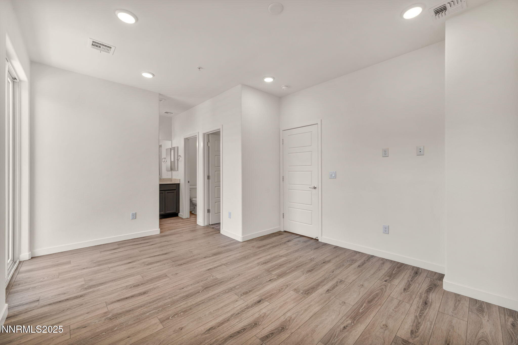 19-web-or-mls-2566-river-hatchling-ln