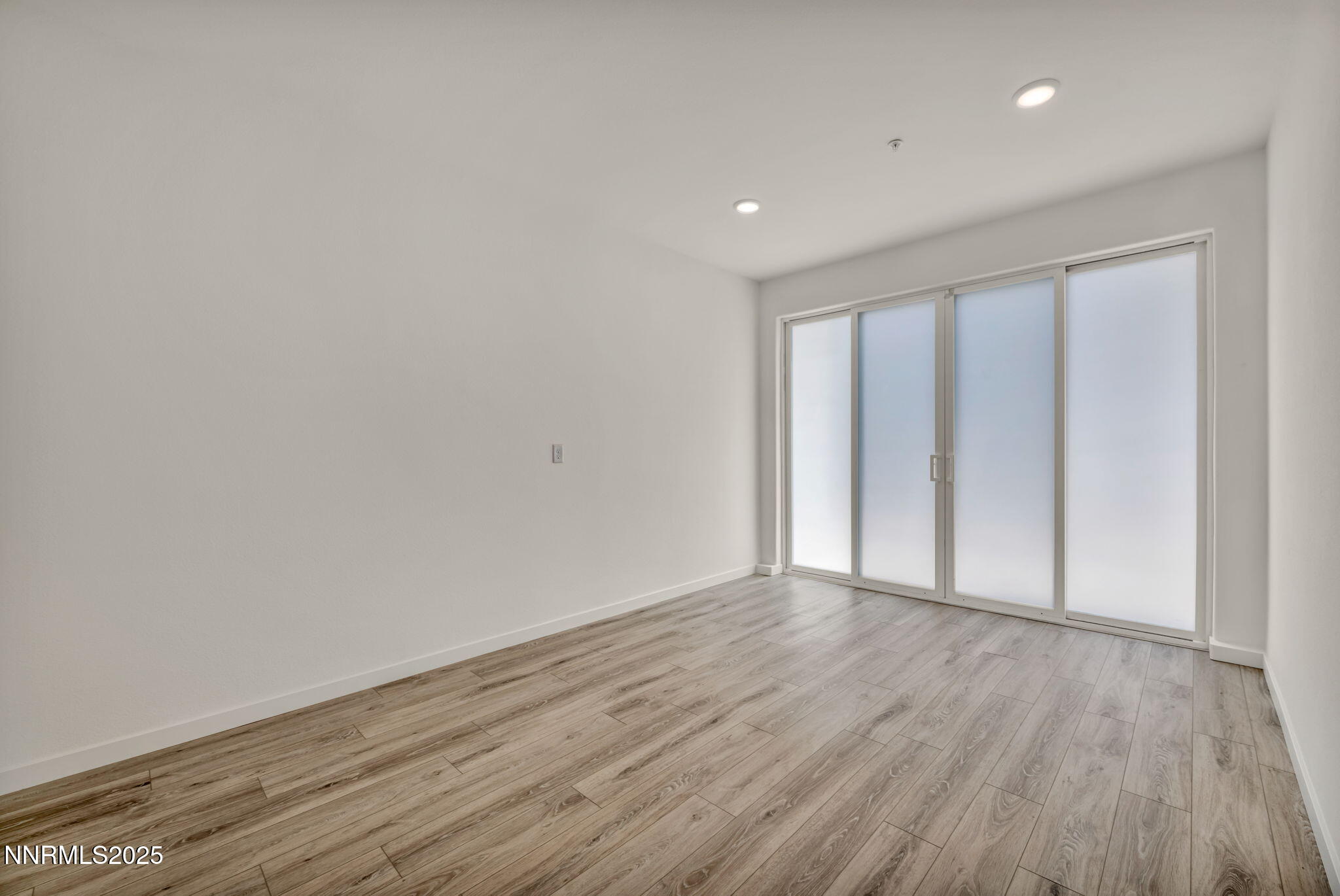 30-web-or-mls-2566-river-hatchling-ln