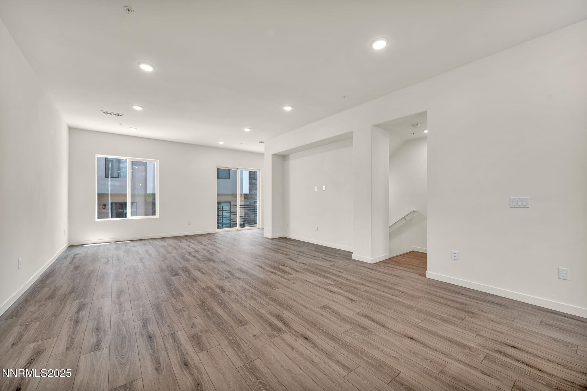 44-web-or-mls-2566-river-hatchling-ln