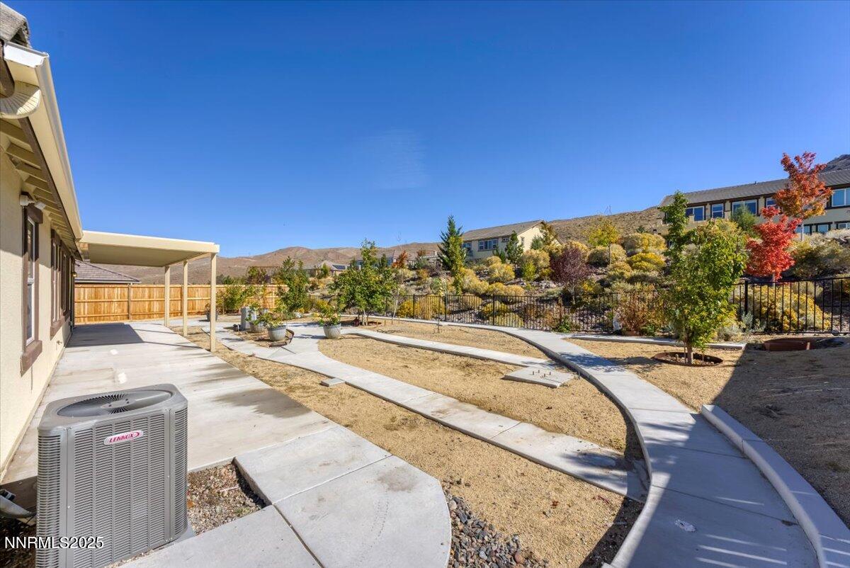 33-10370 Palladium Mine Dr Reno NV 89521