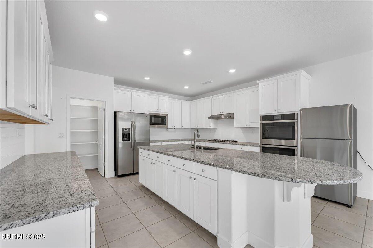 16-10370 Palladium Mine Dr Reno NV 89521