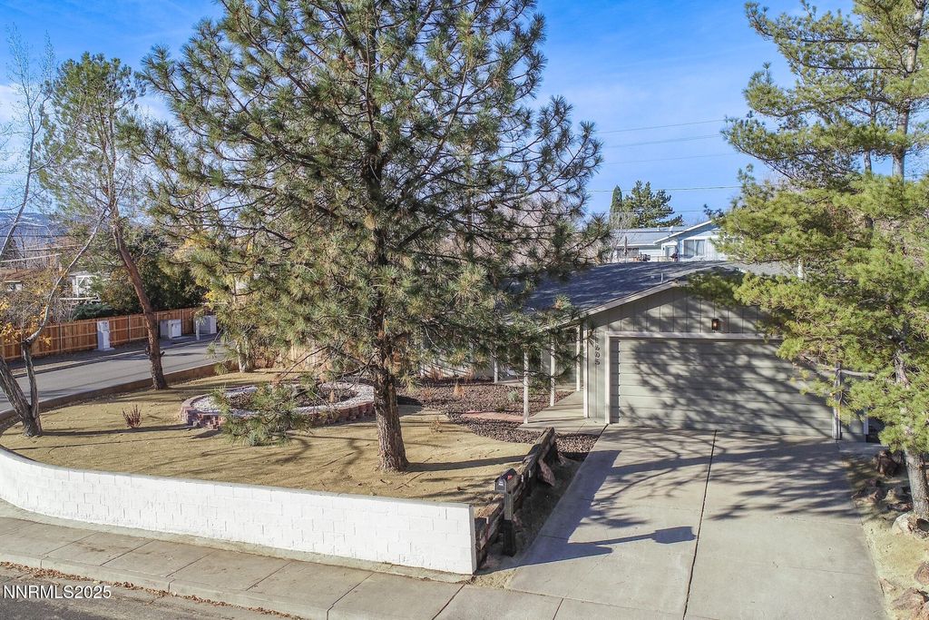 Photo of 1605 Alamo Drive, Reno, NV 89503 (MLS # 250058854)