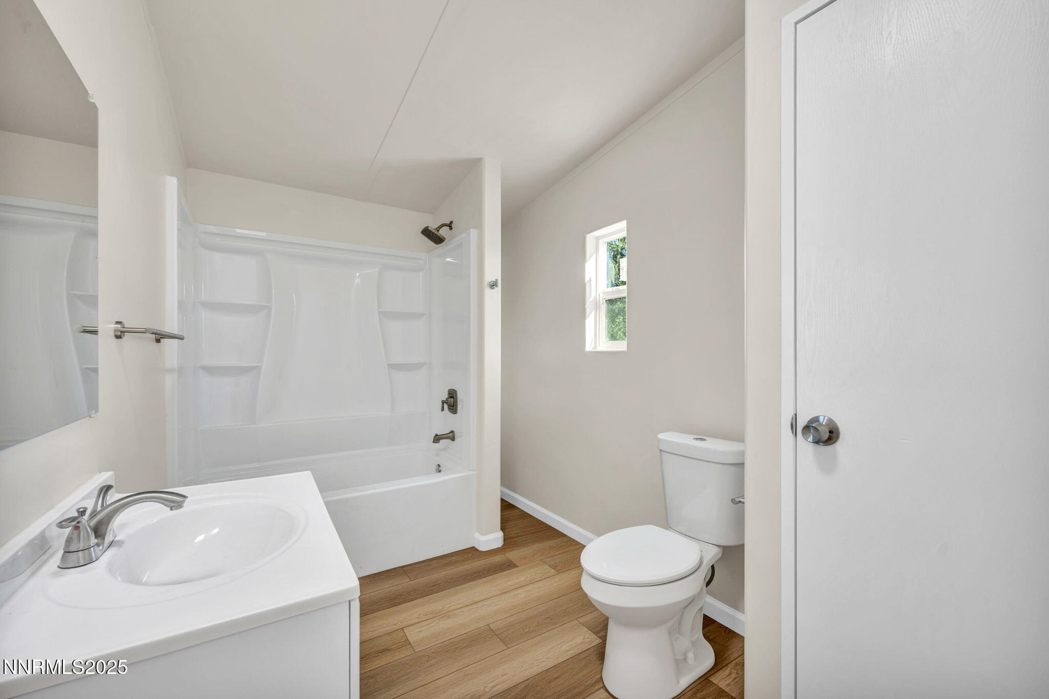 28-web-or-mls-415-vagabond-ct