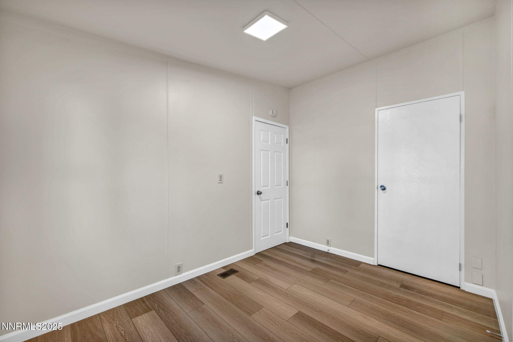 23-web-or-mls-415-vagabond-ct