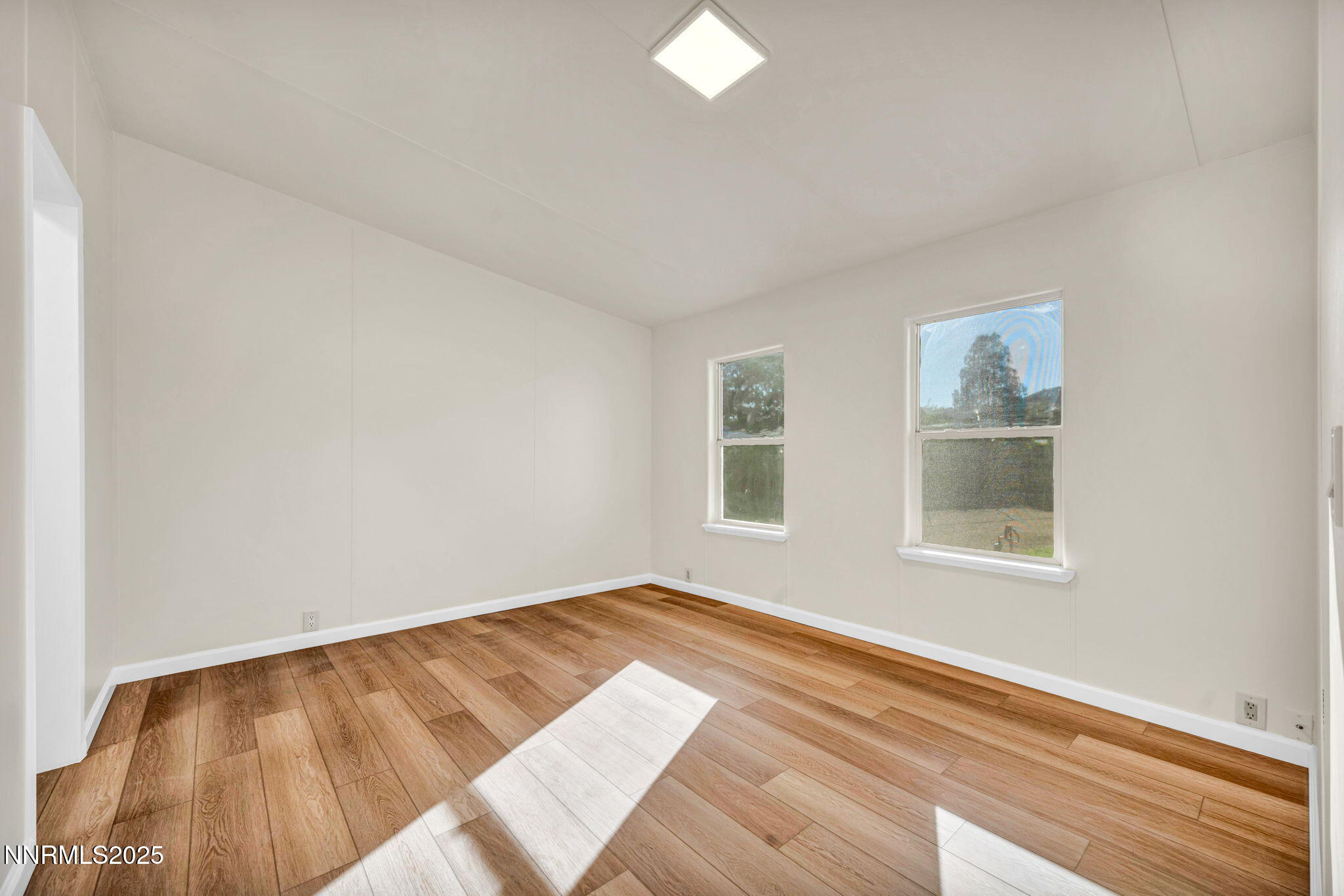 25-web-or-mls-415-vagabond-ct