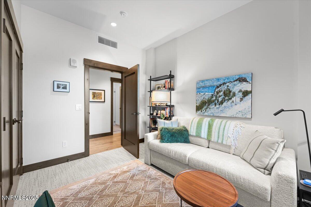 26-42 Beach Club Drive Unit 702 Statelin