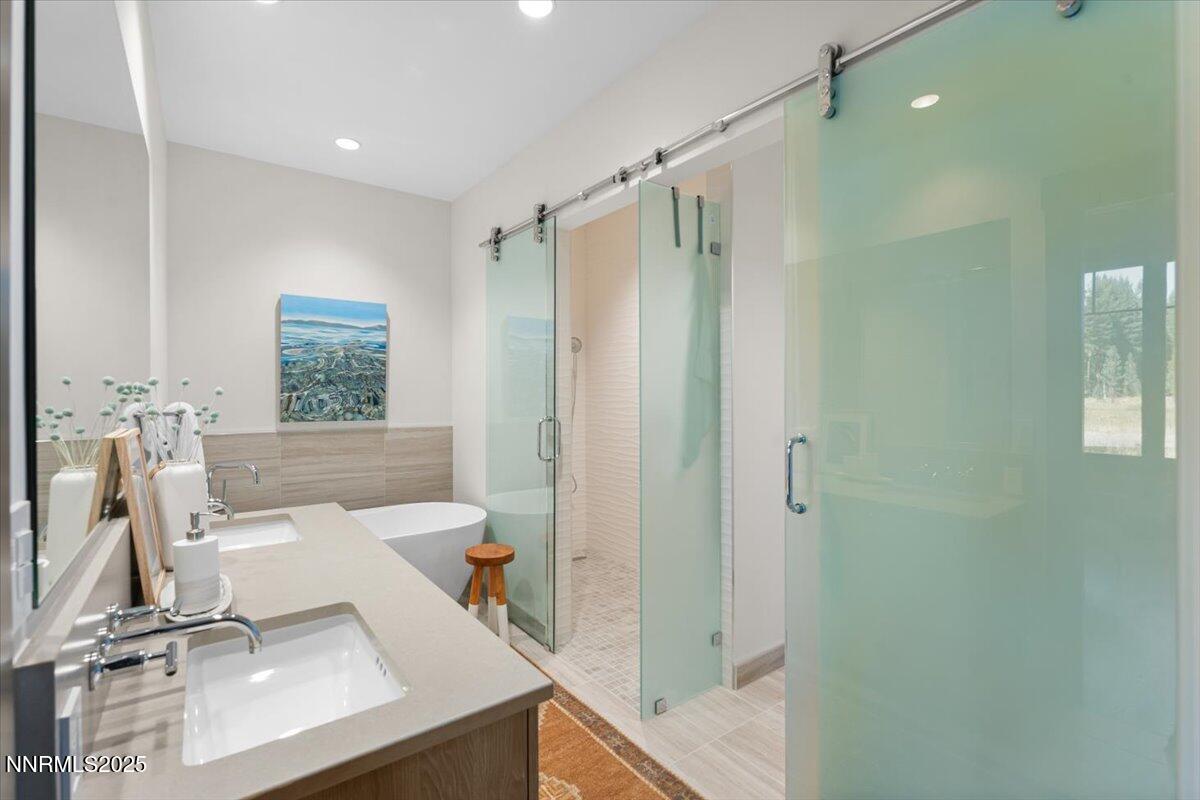 19-42 Beach Club Drive Unit 702 Statelin