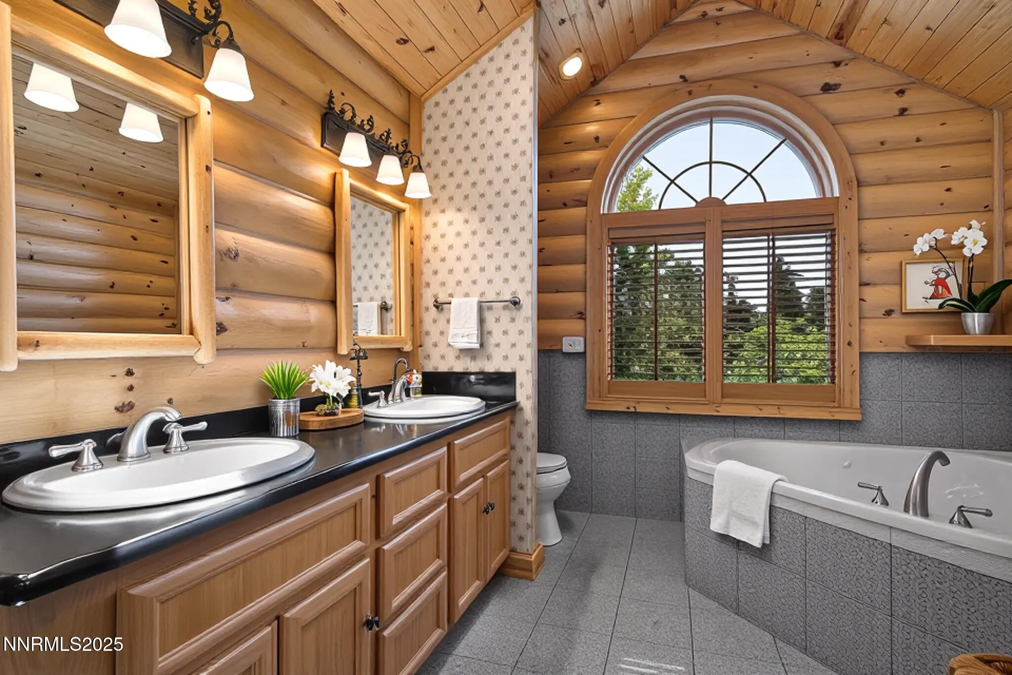 collov-ai_20250917161232_vfdyt8