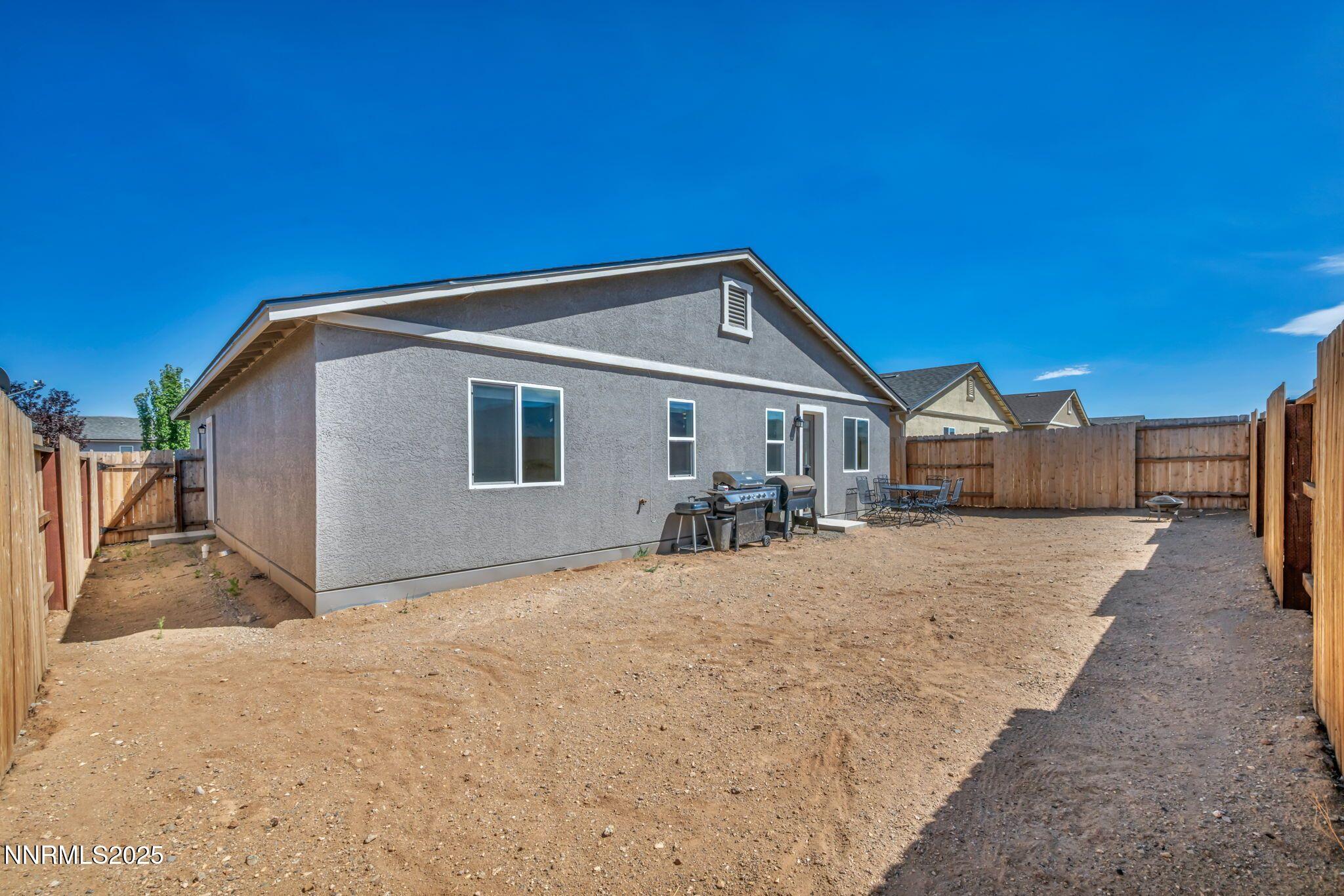 13-web-or-mls-9237-logan-creek-rd