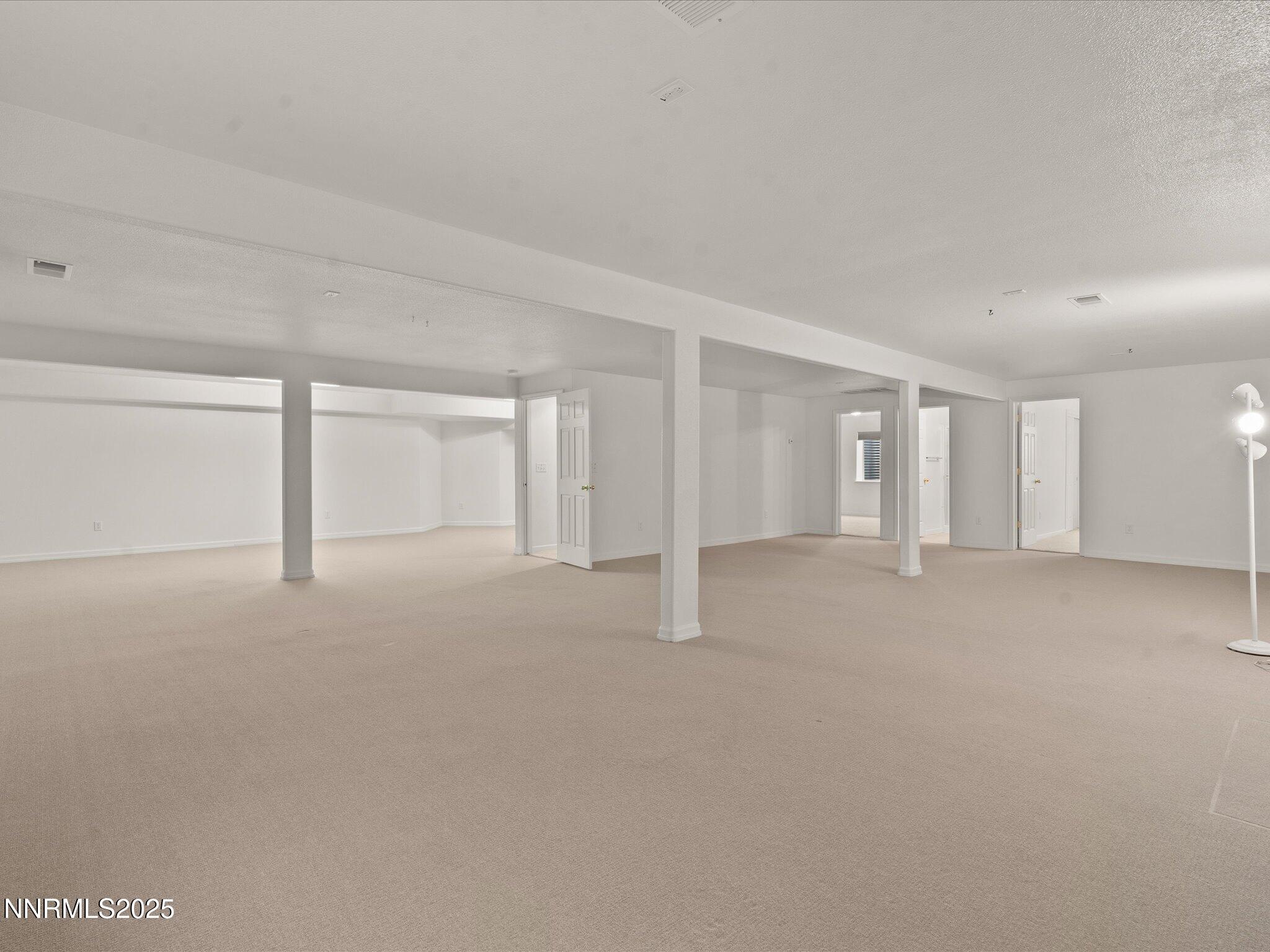 32-211 Bridle Path Way-131