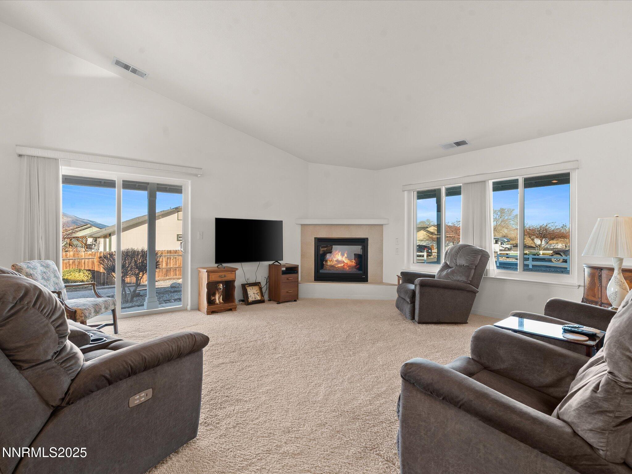 06-211 Bridle Path Way-105