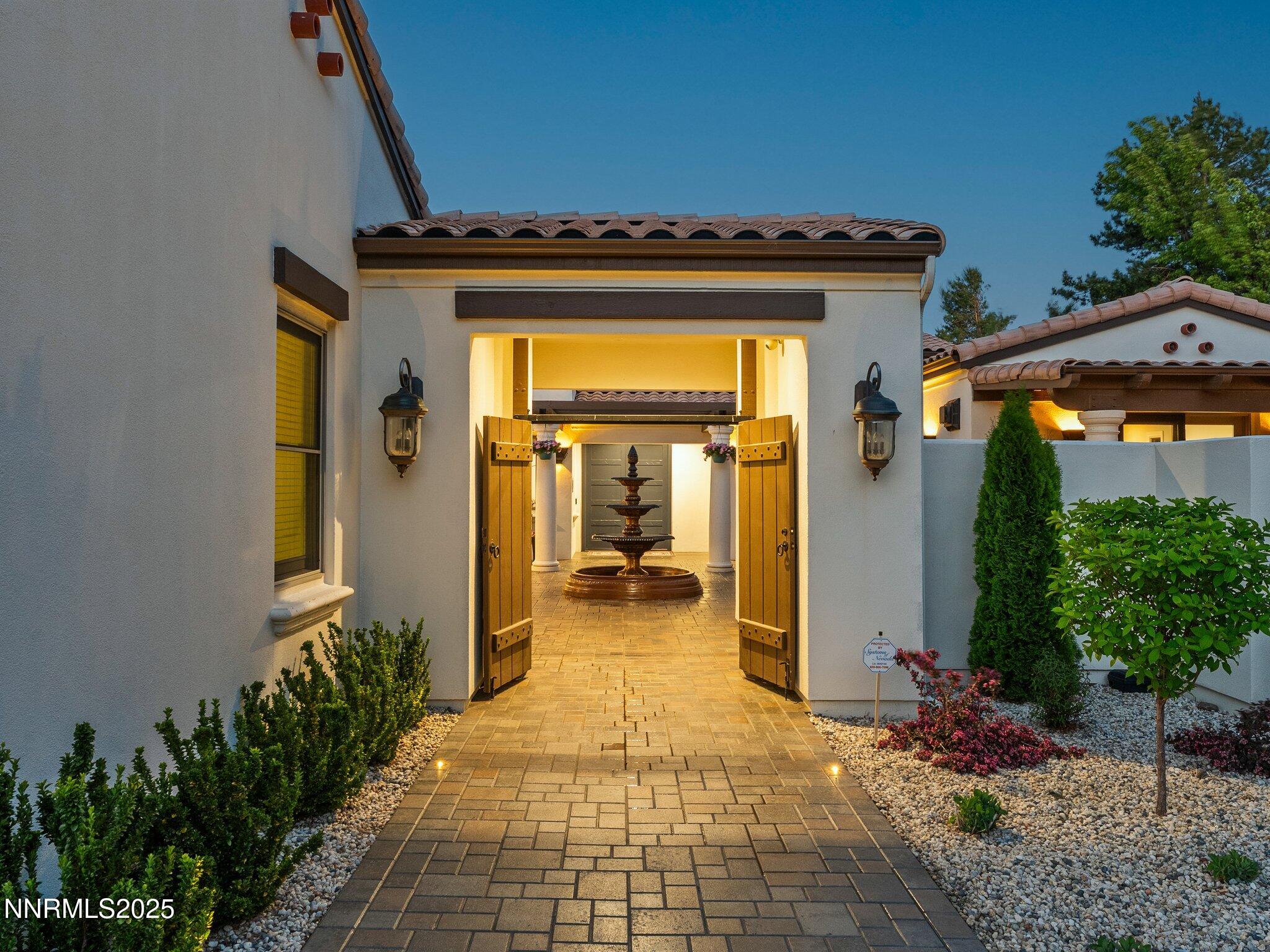 4485 Mountaingate Drive