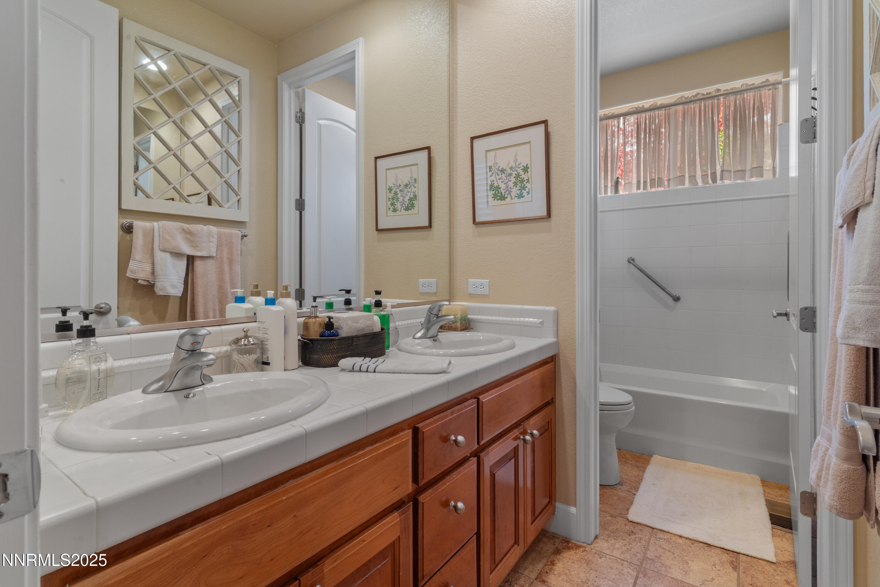 7760 Harvest Hill Ln (24 of 43)