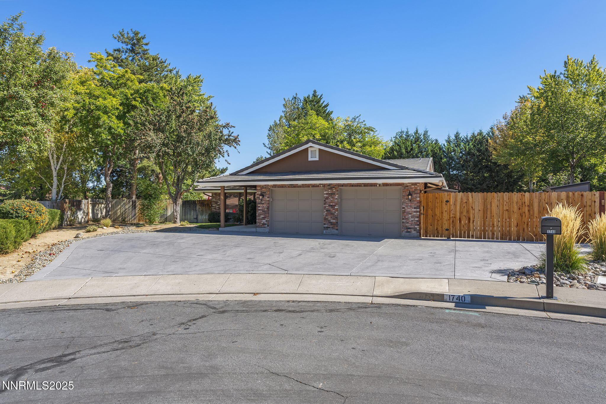 1-web-or-mls-_DSC8249