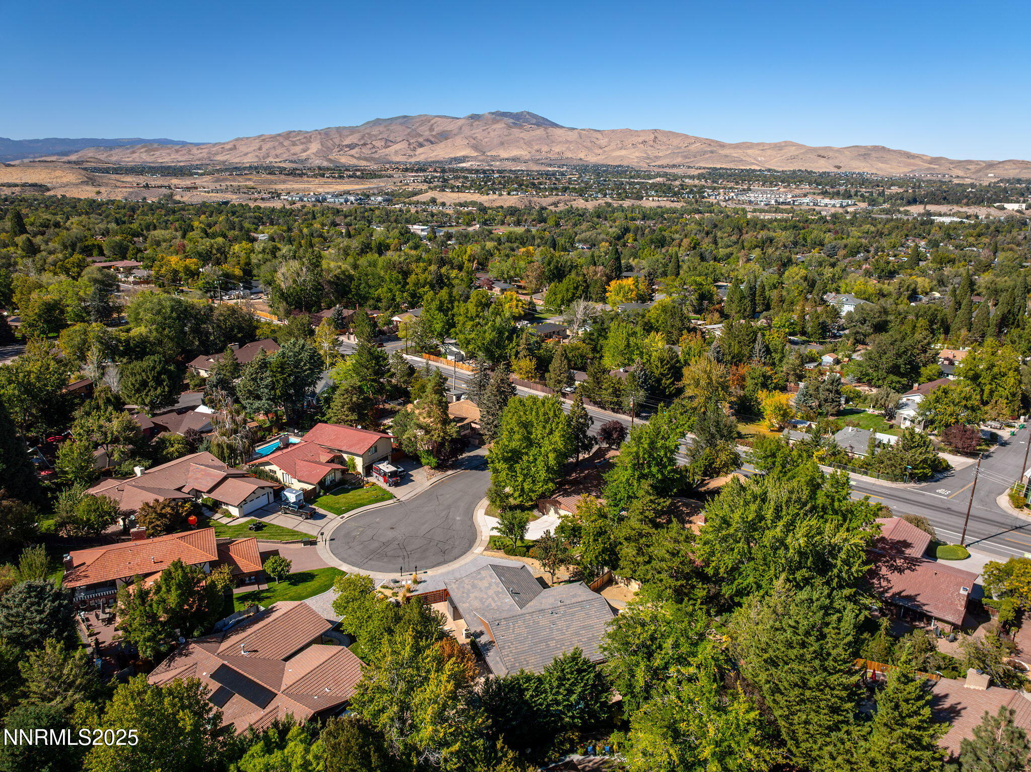 35-web-or-mls-DJI_20251006095534_0128_D