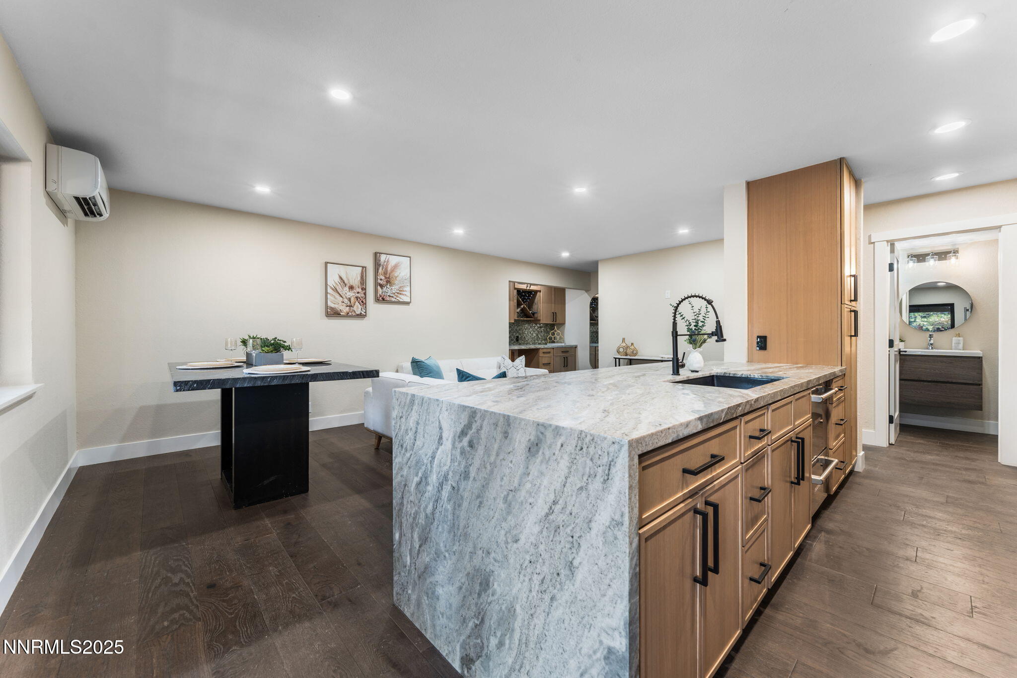 3-web-or-mls-221 Lark-5