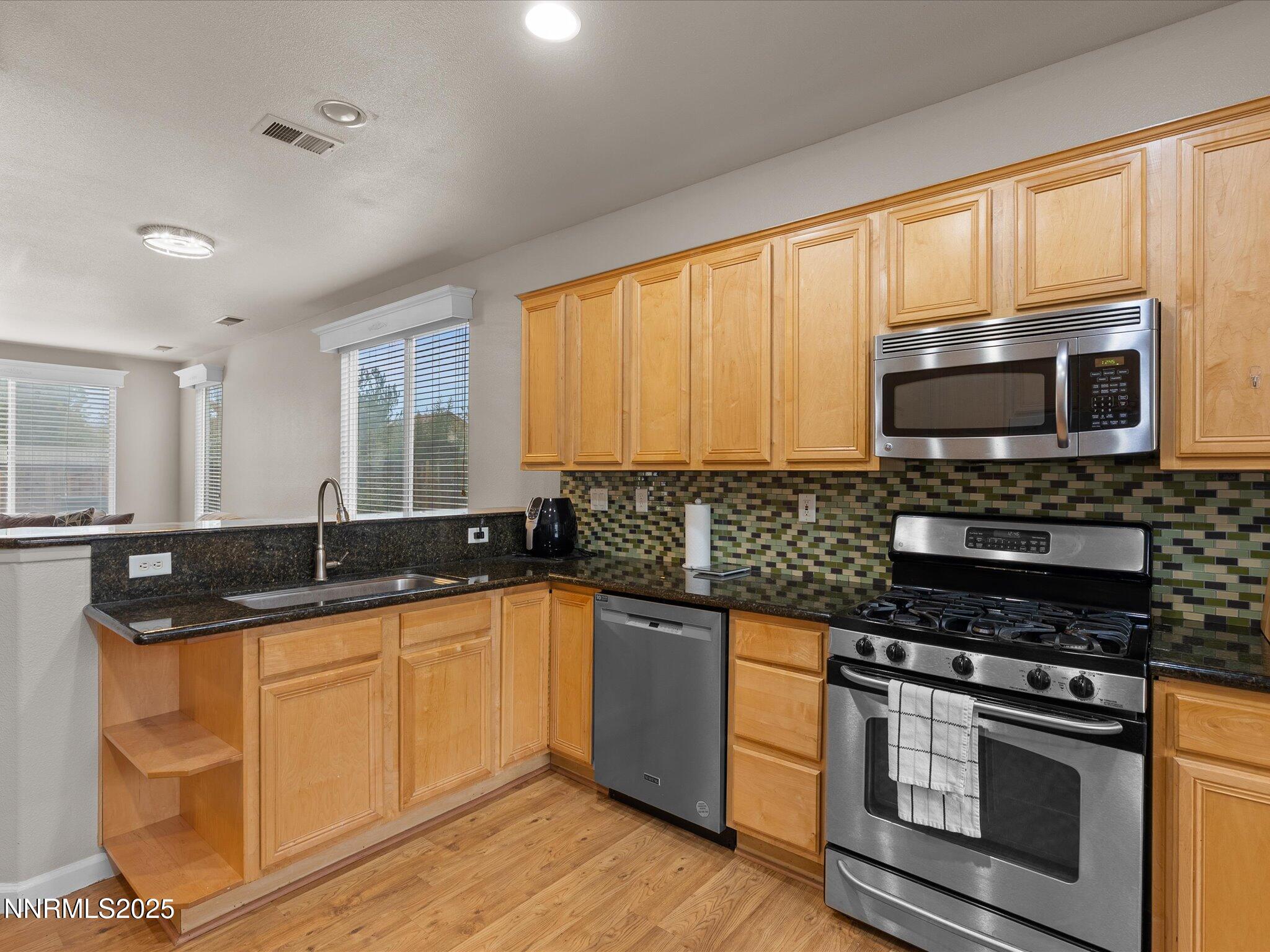 13-1640 Rocky Cove-112